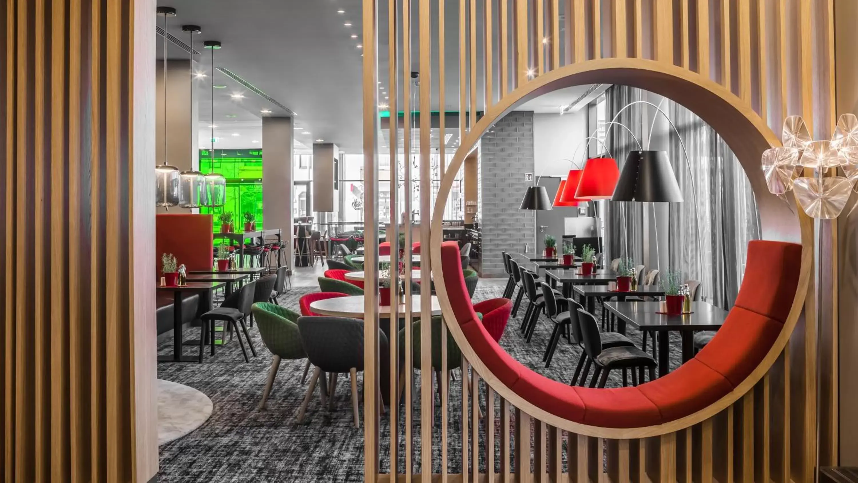 Property building, Restaurant/Places to Eat in Holiday Inn Munich - Westpark, an IHG Hotel