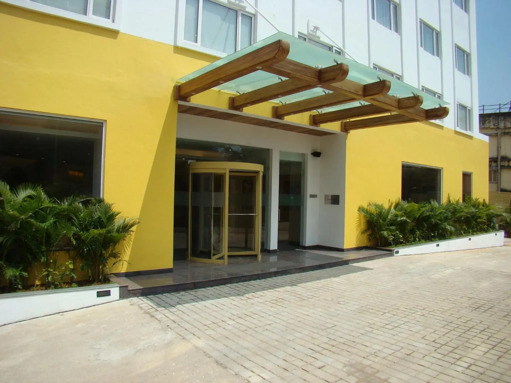 Facade/entrance in Lemon Tree Hotel Chennai