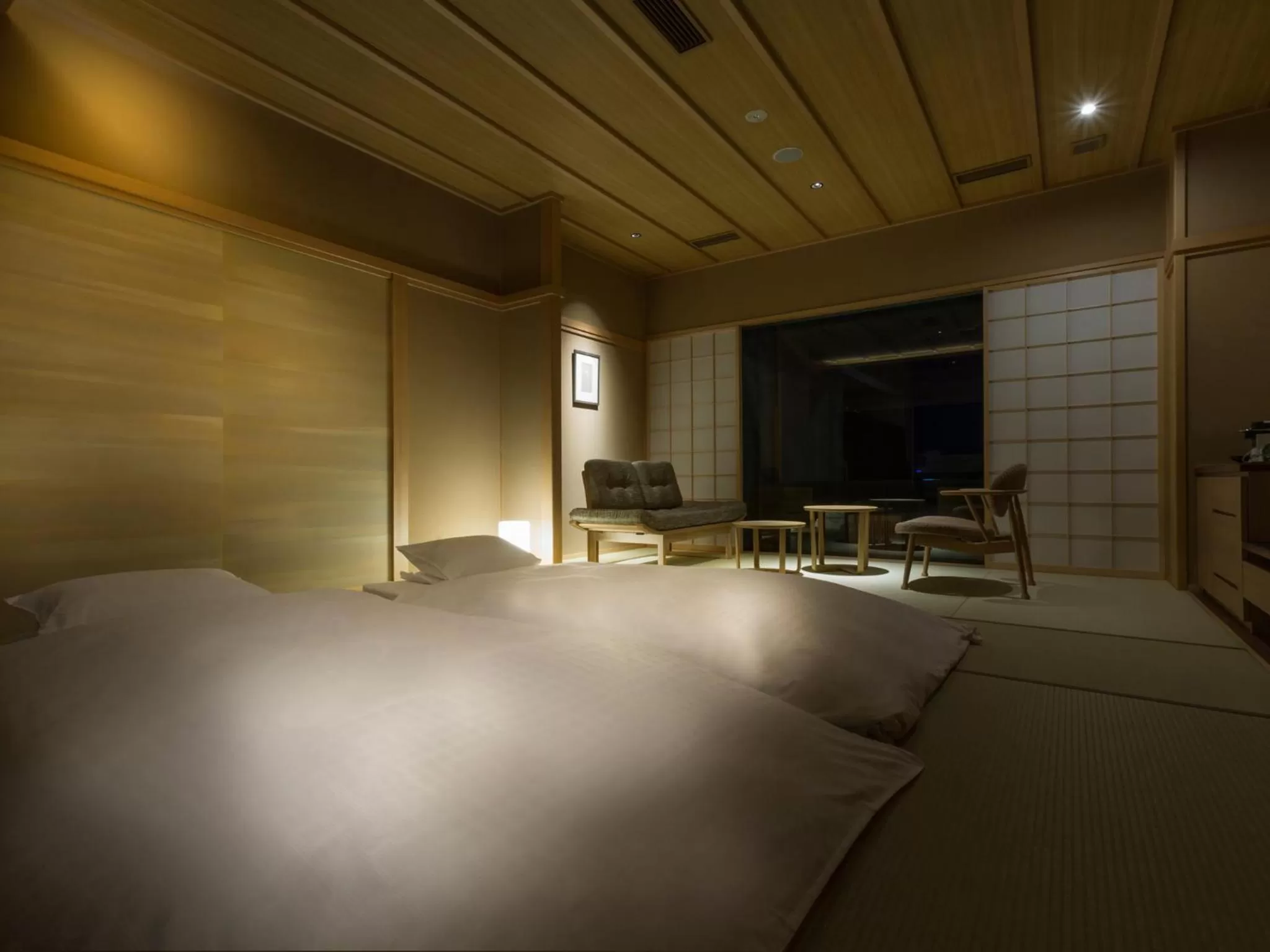 Photo of the whole room, Bed in Saka Hotel Kyoto