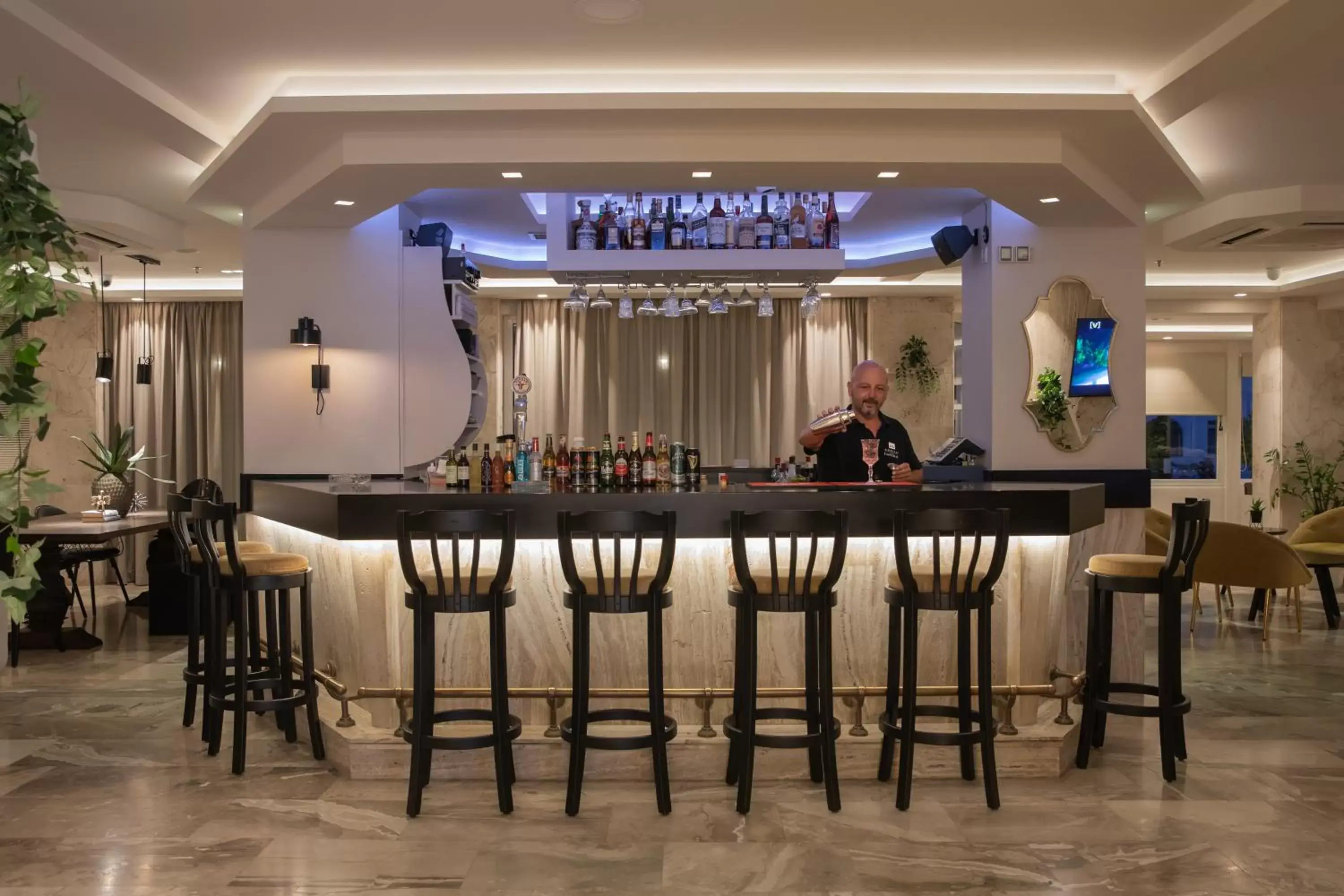 Lounge or bar in Agrelli Hotel & Suites Lounge or bar in Agrelli Hotel & Suites