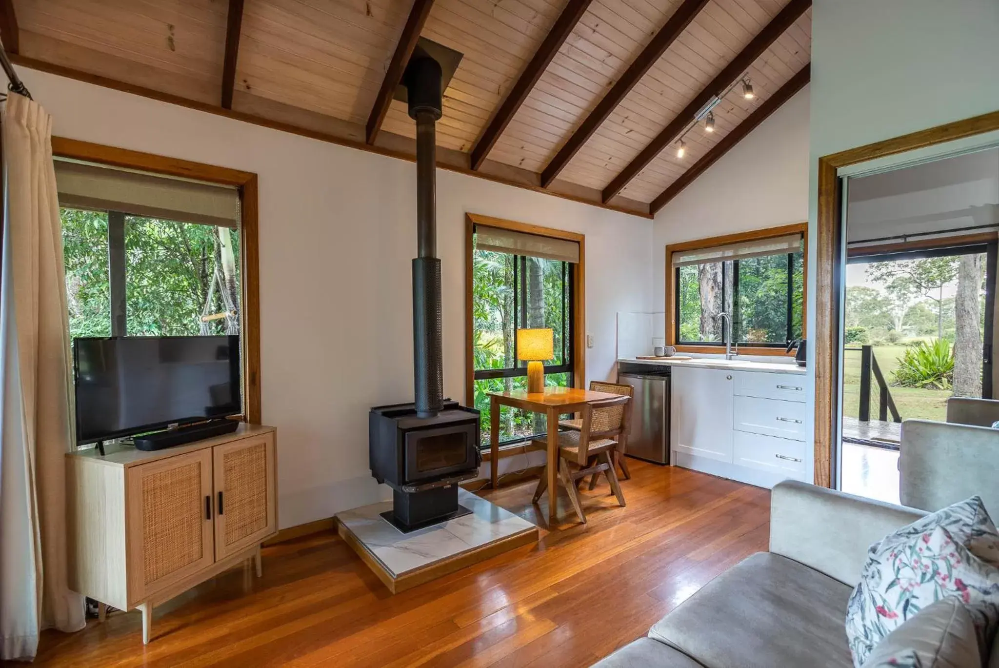 Seating Area in Lake Weyba Cottages Noosa