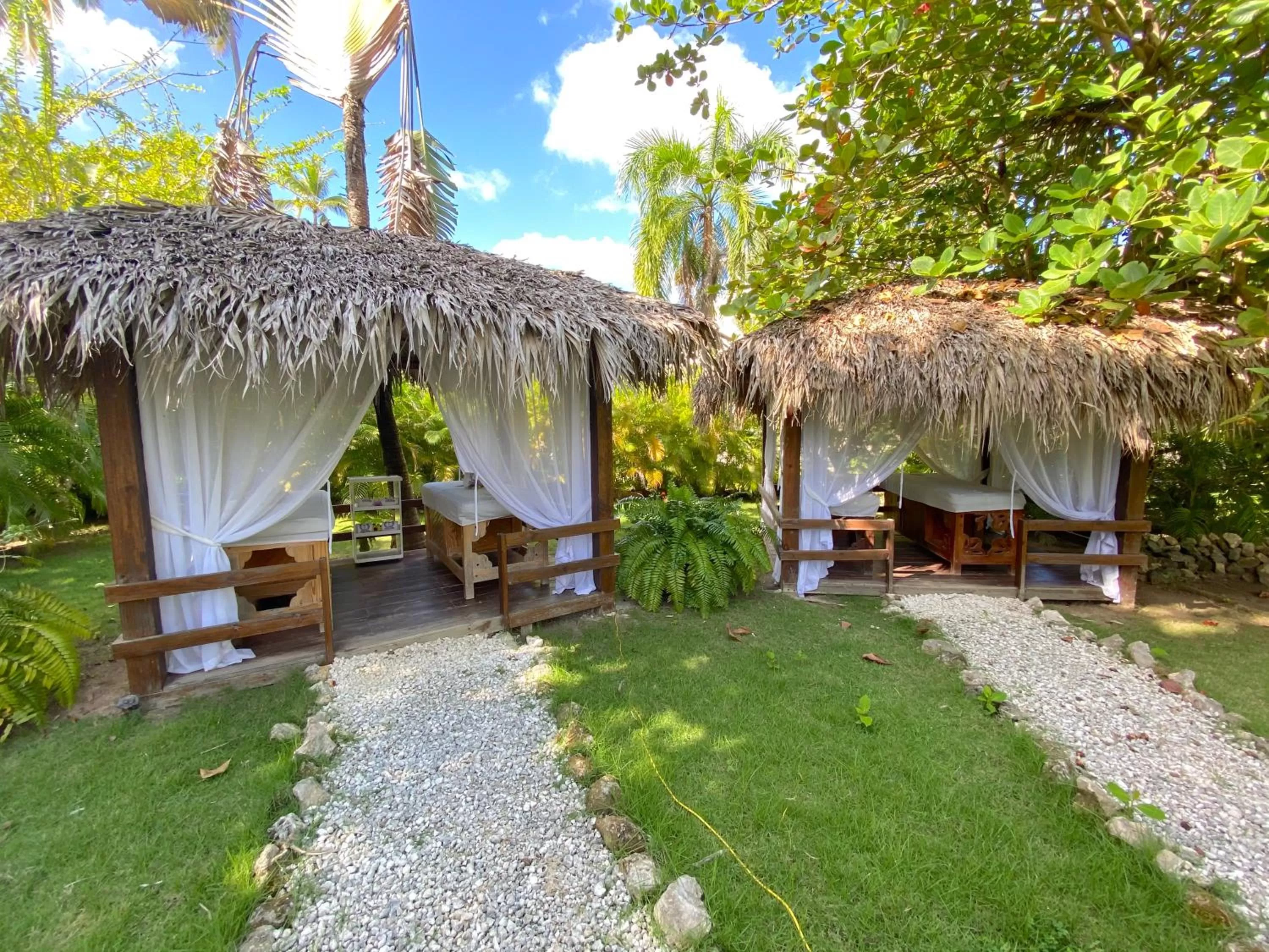 Garden view in TROPICAL VILLAGE playa LOS CORALES
