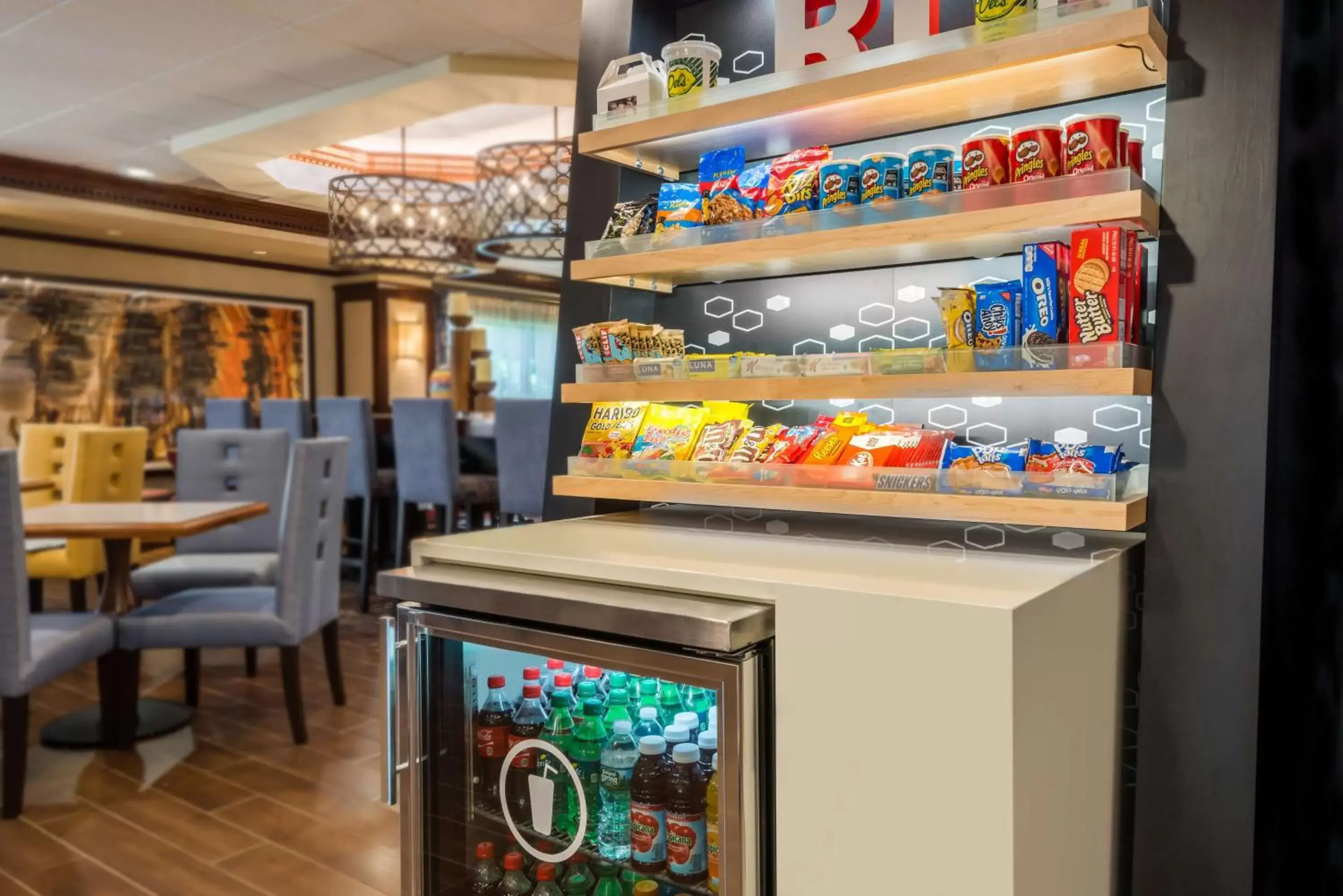 Dining area in Hampton Inn Coventry-Warwick Area