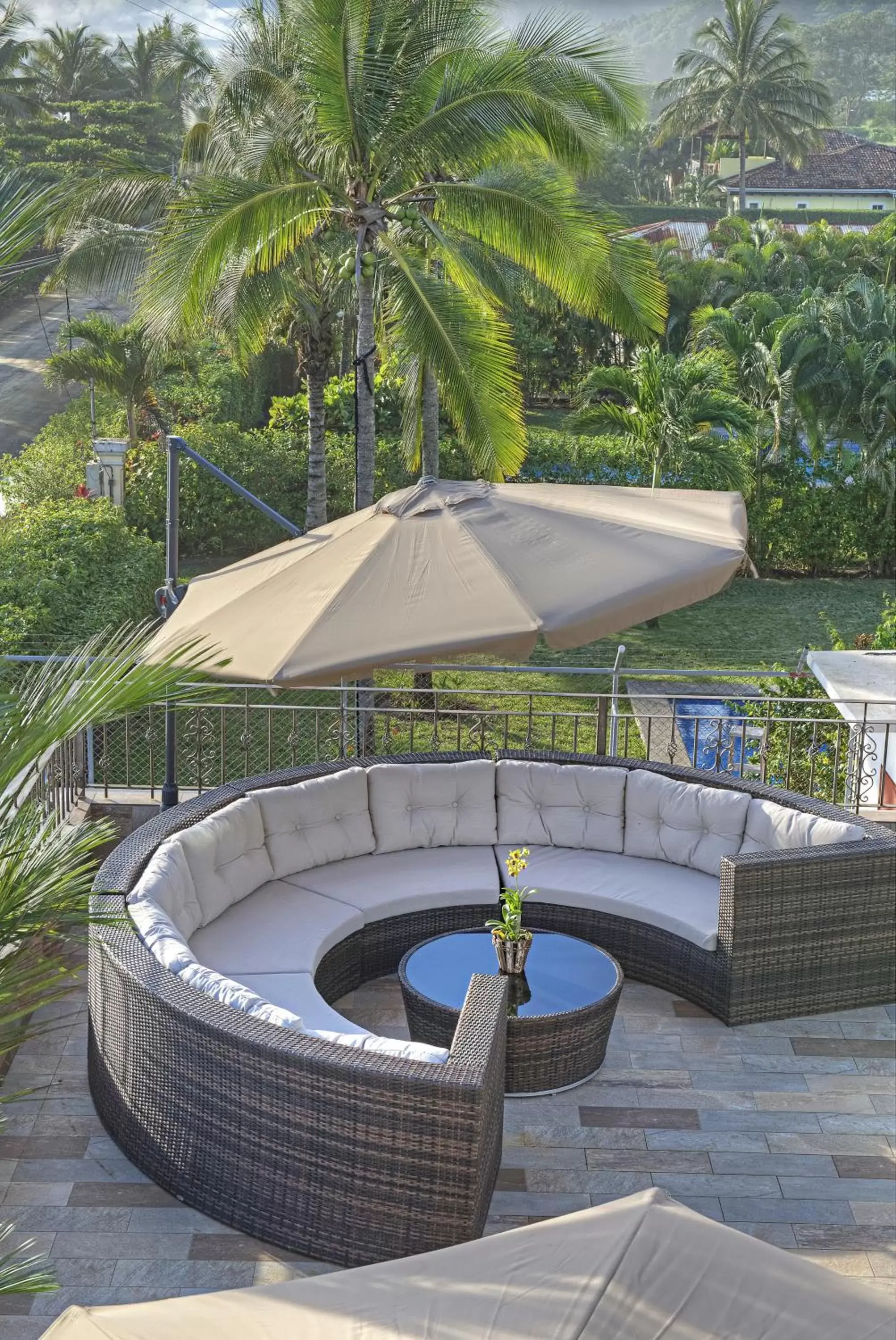 Balcony/Terrace, Swimming Pool in Beachfront Hotel Tramonto