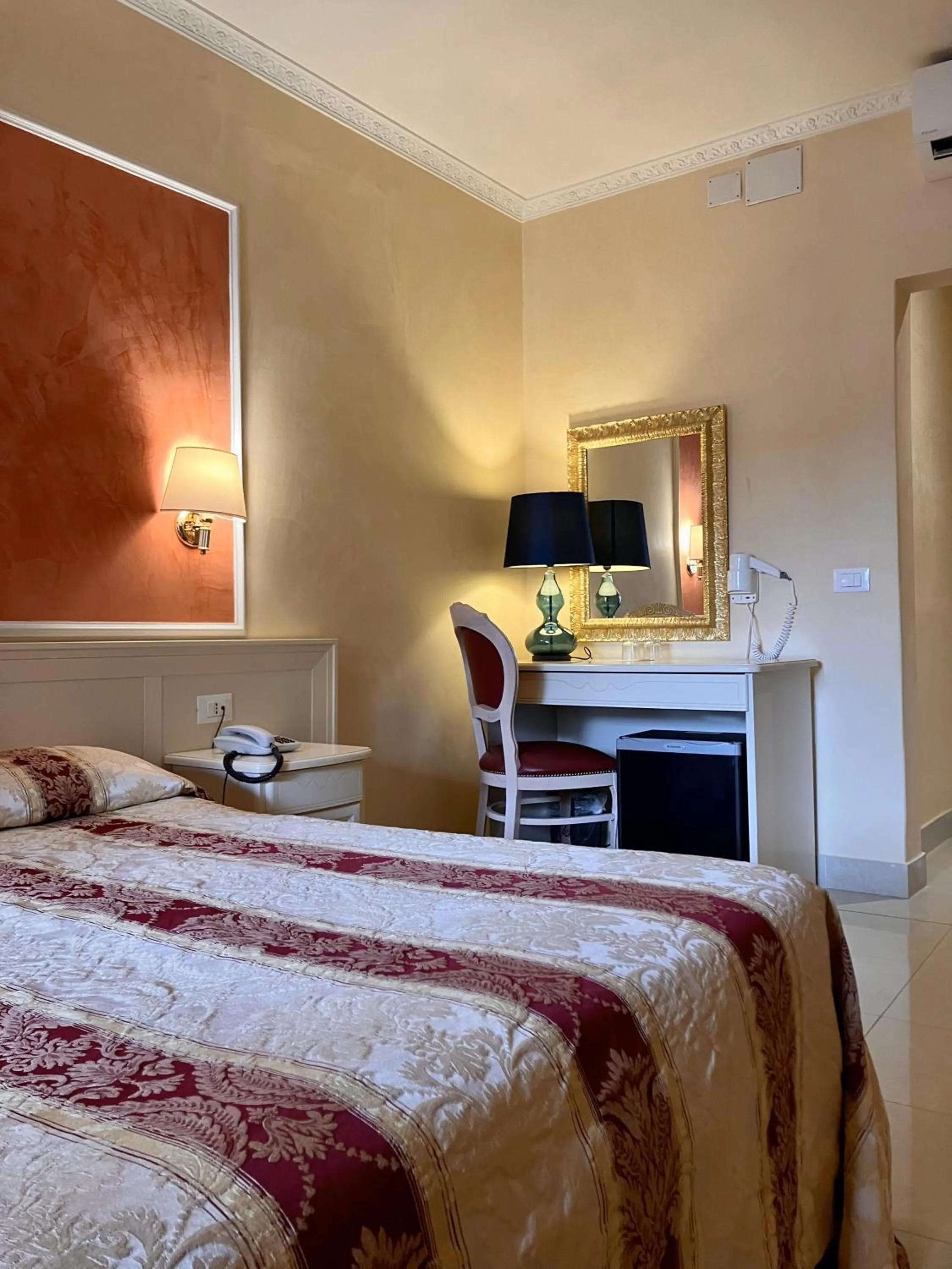 Bed in Hotel Erdarelli