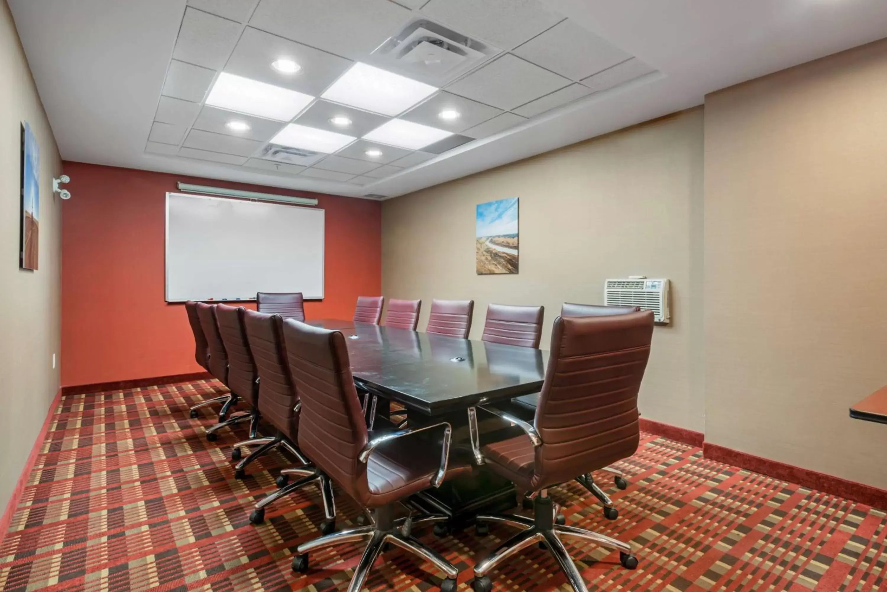 Meeting/conference room in Best Western Plus Red Deer Inn & Suite