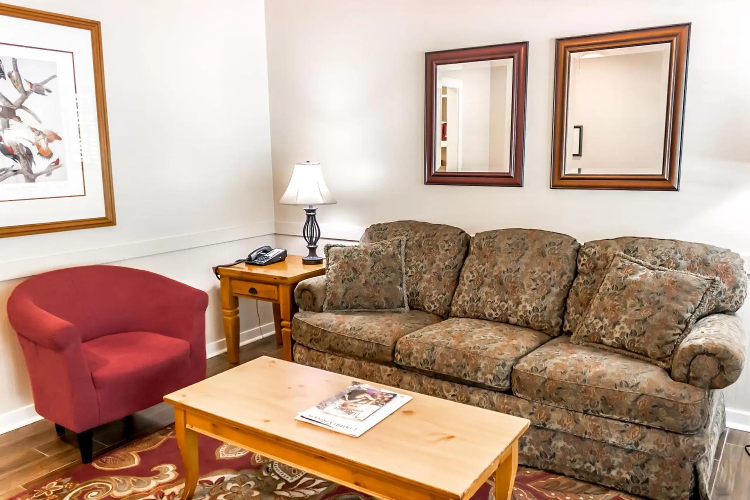 Living room, Seating Area in The Lodge at The Bluffs