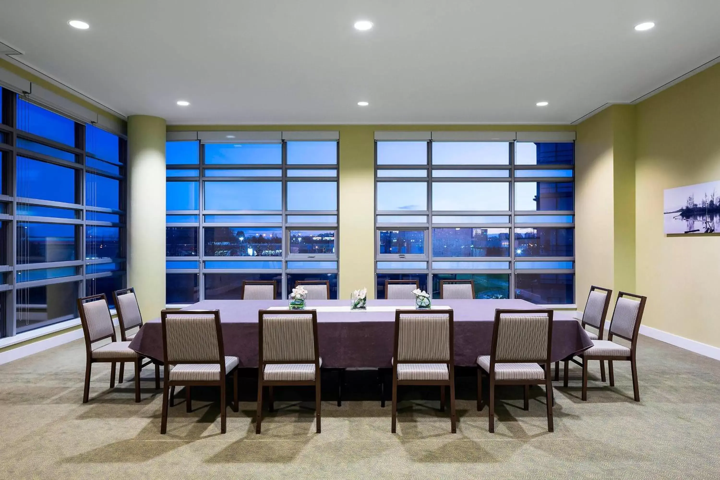 Meeting/conference room in The Westin Wall Centre, Vancouver Airport