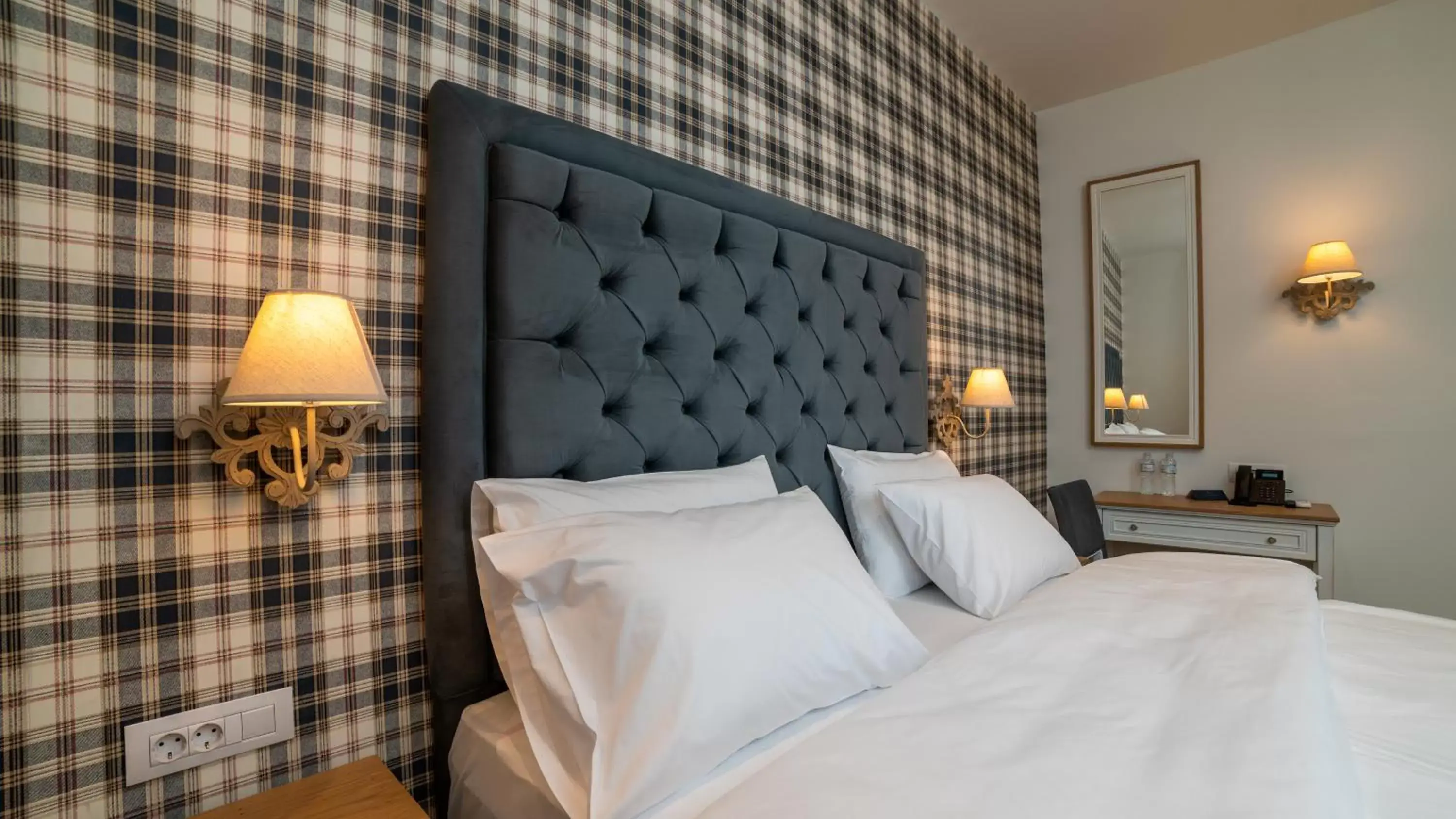 Bedroom, Bed in Brettania Hotel Bedroom, Bed in Brettania Hotel