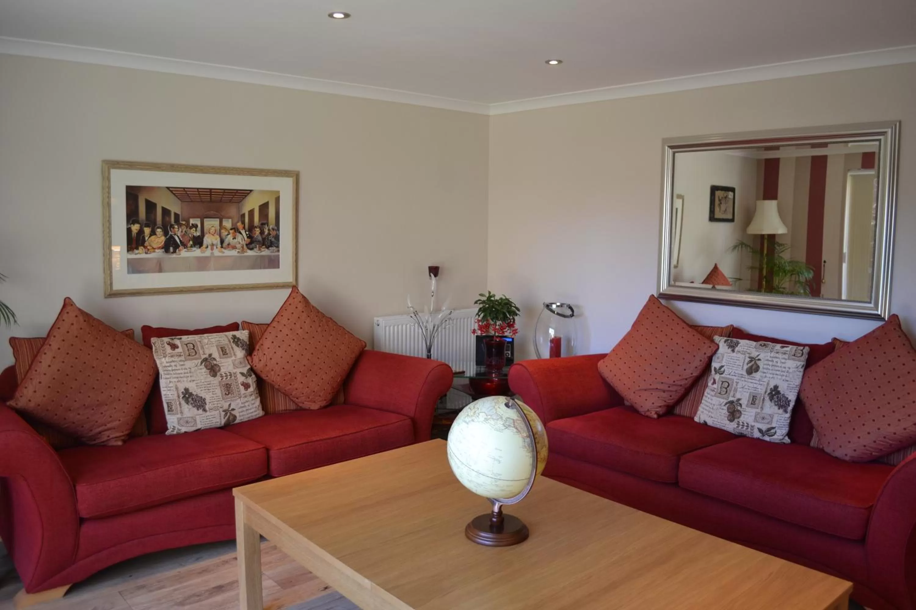 Living room in Maple Cottage B&B
