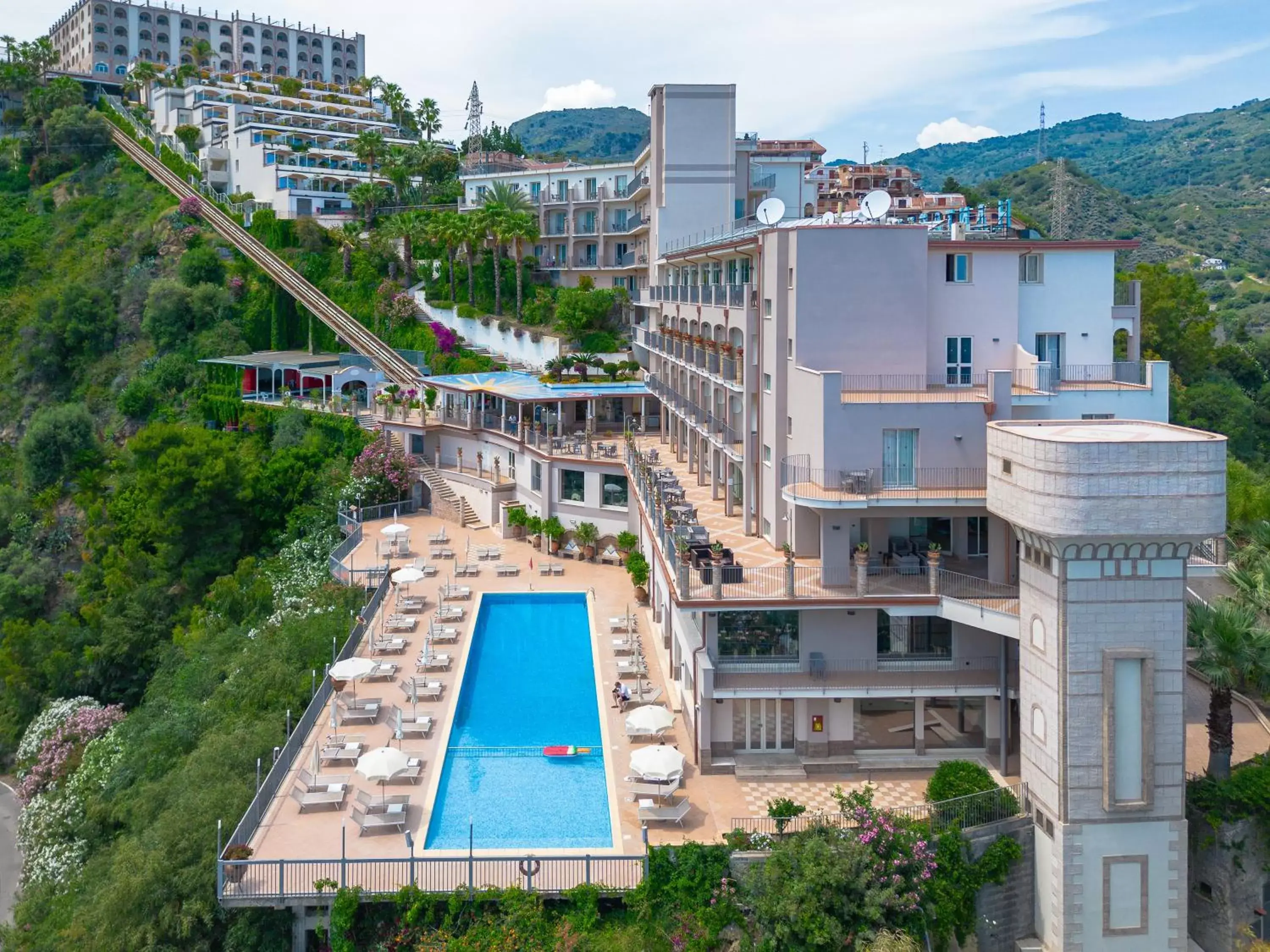 Property building in Hotel Antares Property building in Hotel Antares