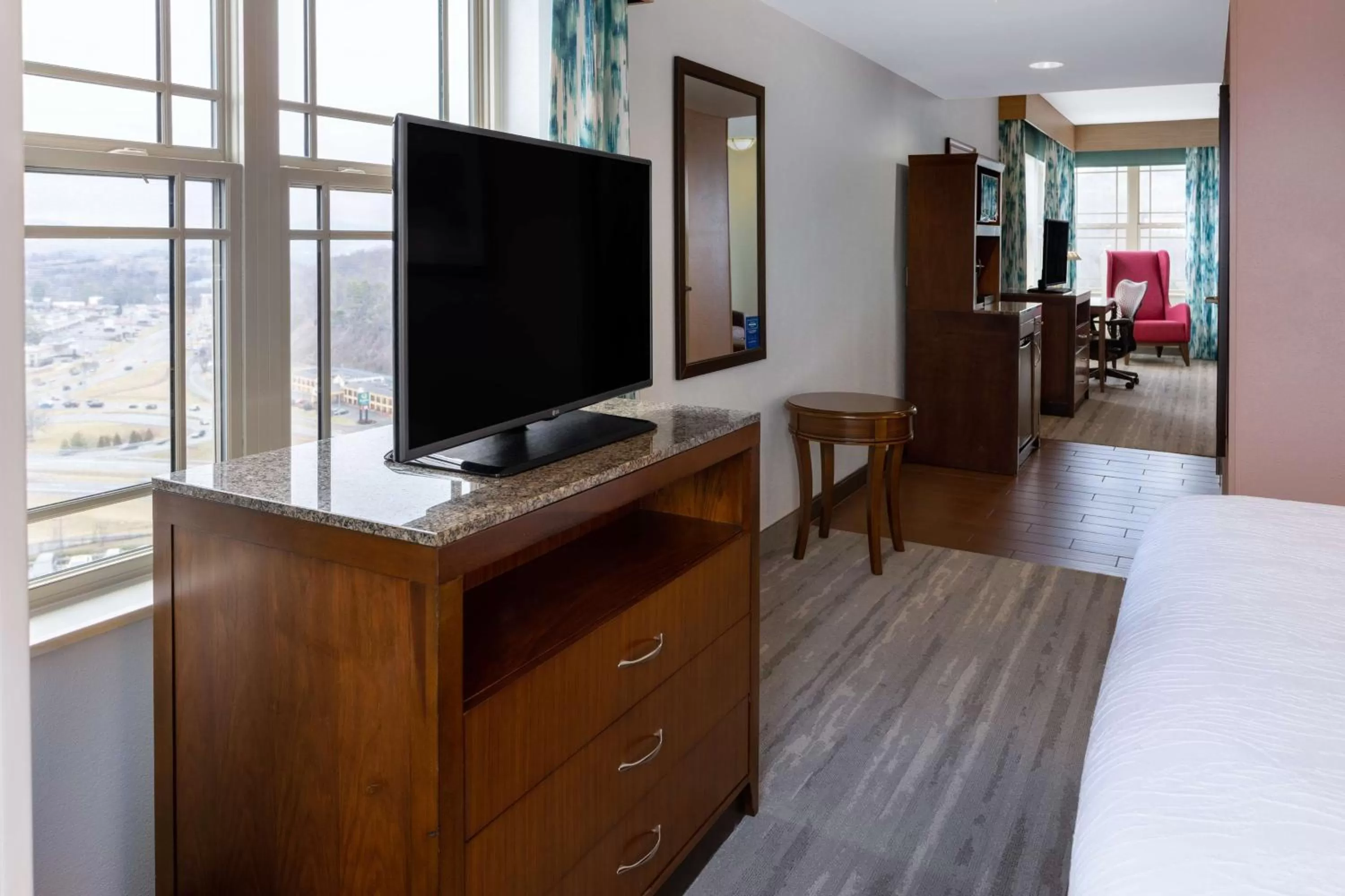 Bed in Hilton Garden Inn Roanoke