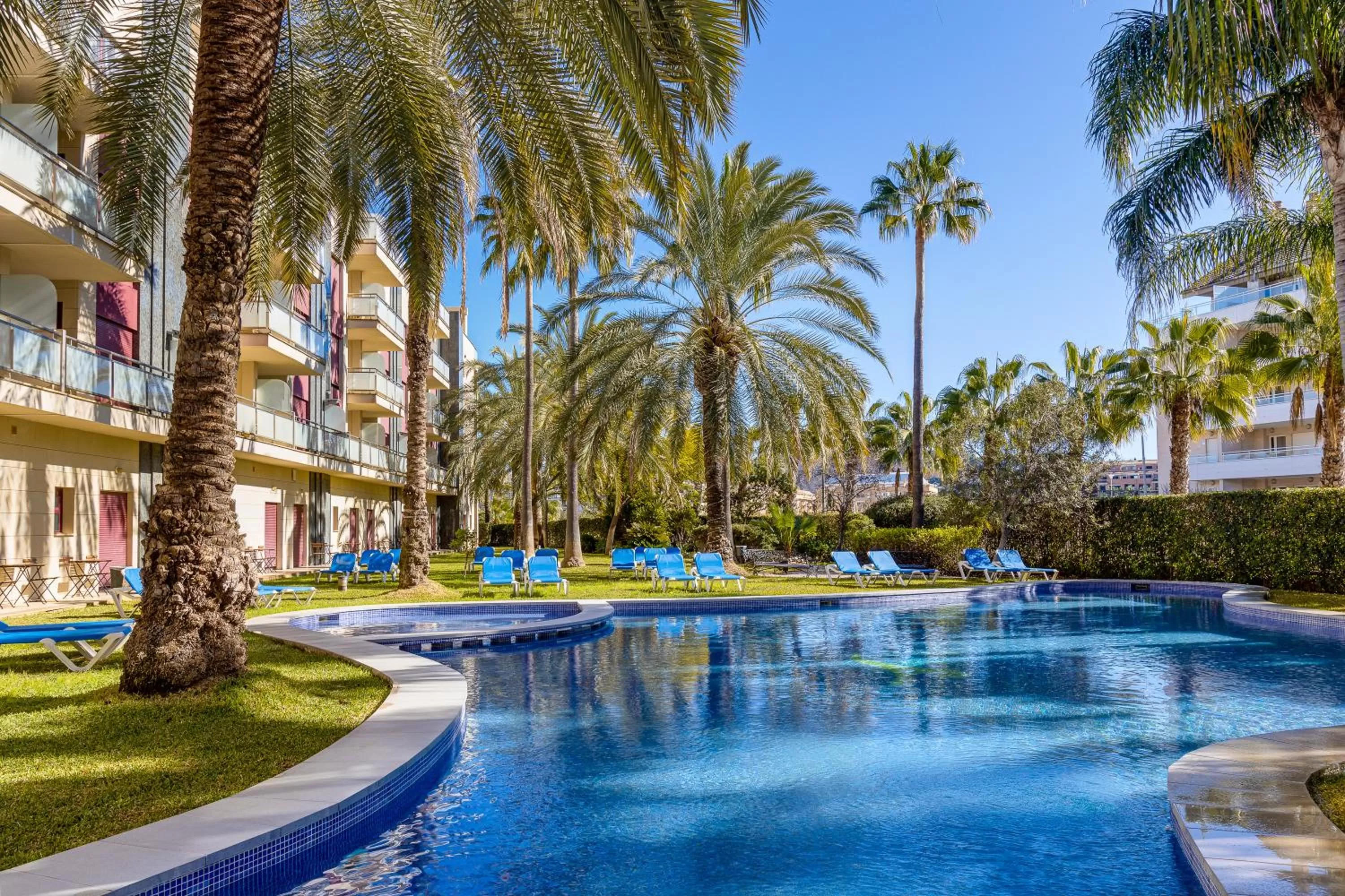 Swimming pool in Daniya Denia Spa & Business 4*