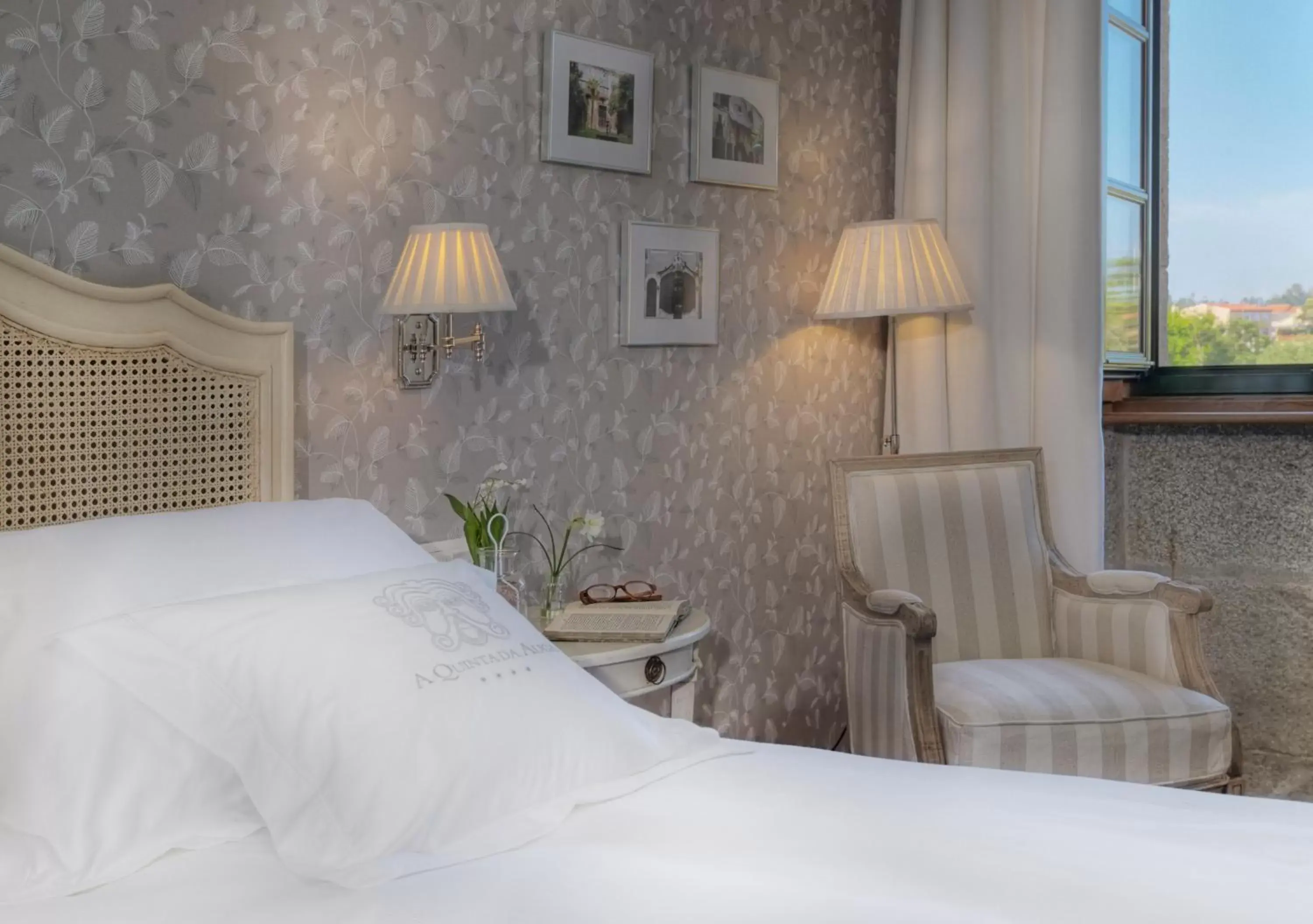 Bed in A Quinta Da Auga Hotel Spa Relais & Chateaux