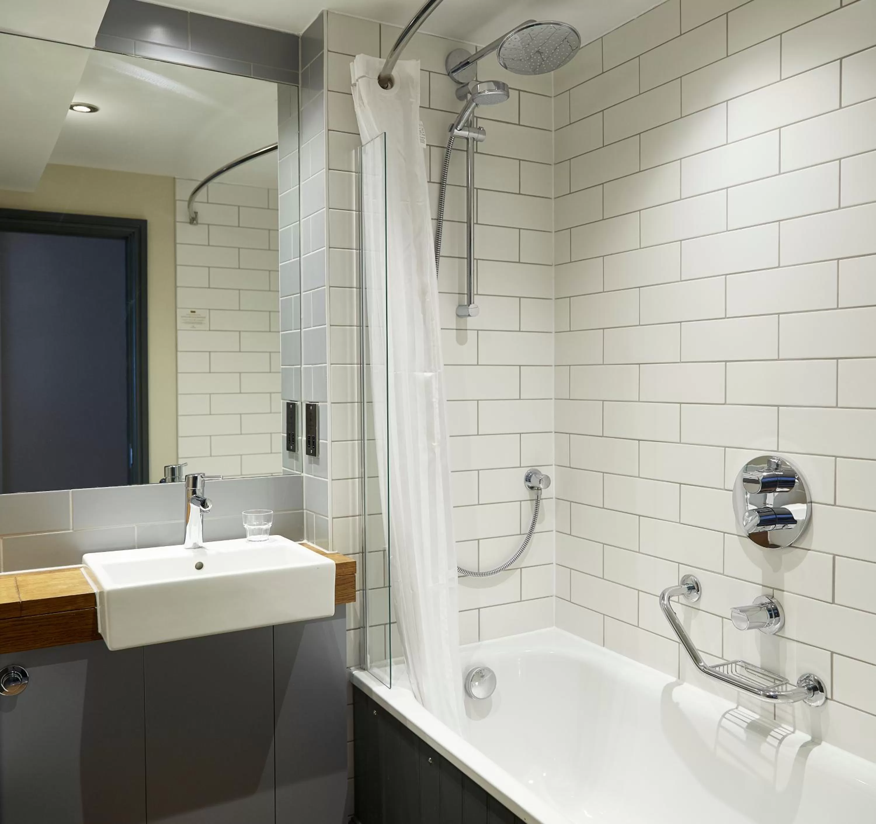 Shower in New Inn by Greene King Inns