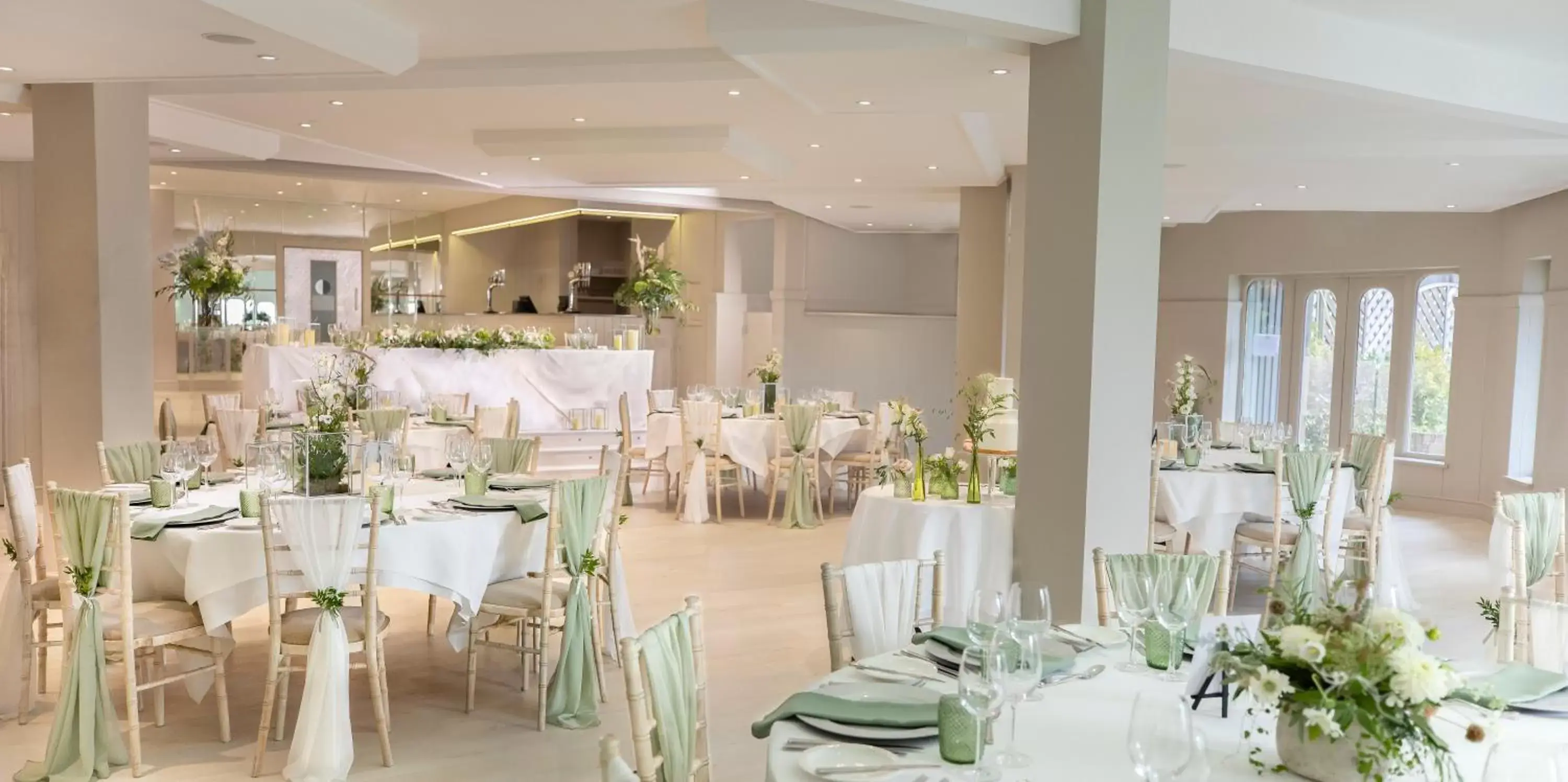 Banquet/Function facilities, Restaurant/Places to Eat in All Saints Hotel
