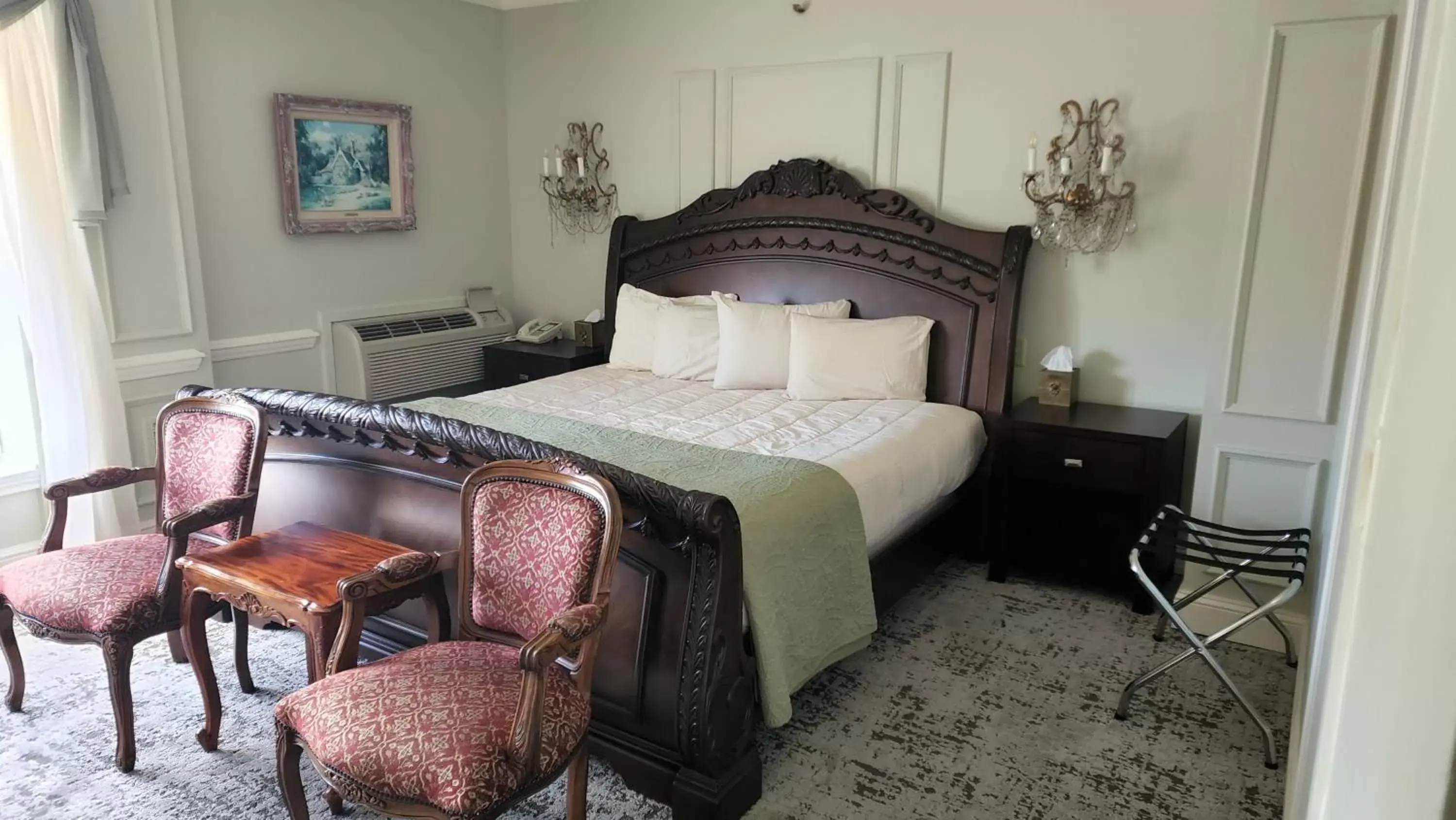 Bedroom, Bed in Lowell Inn