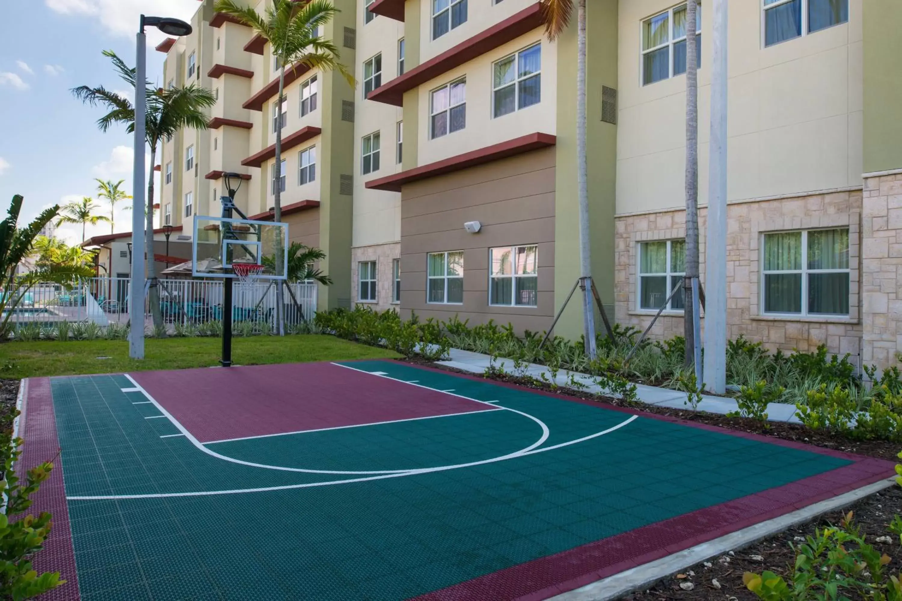 Fitness centre/facilities, Tennis/Squash in Residence Inn by Marriott Miami West/FL Turnpike
