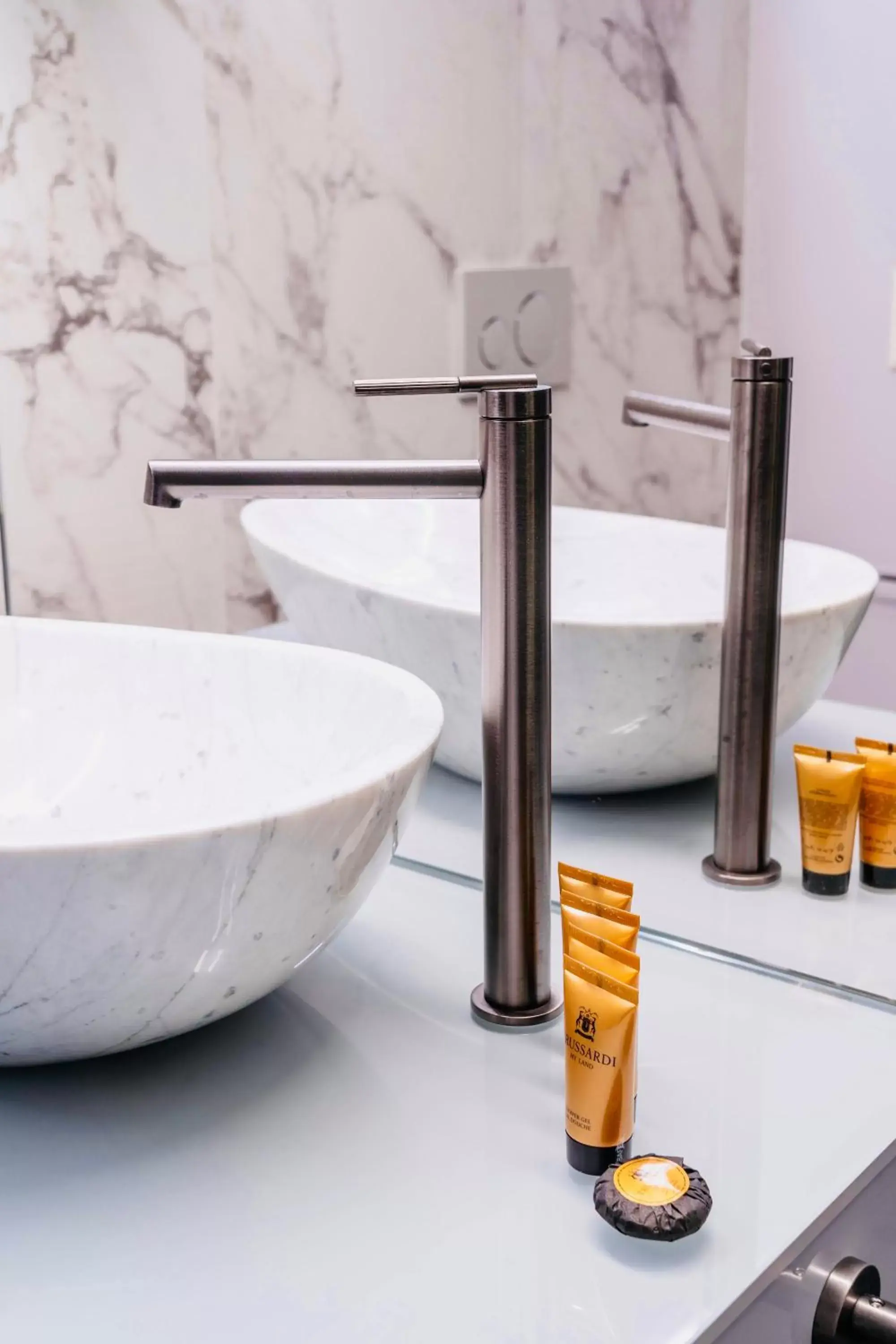 Bathroom in Smart Hotel Binario - Self Check-In Bathroom in Smart Hotel Binario - Self Check-In