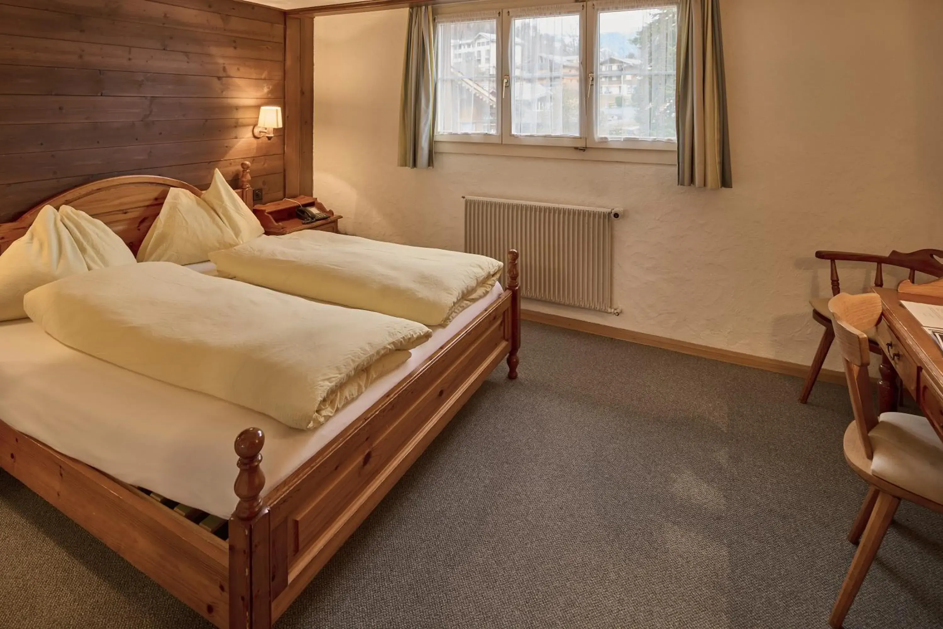 Bedroom, Bed in Baeren Hotel, The Bear Inn