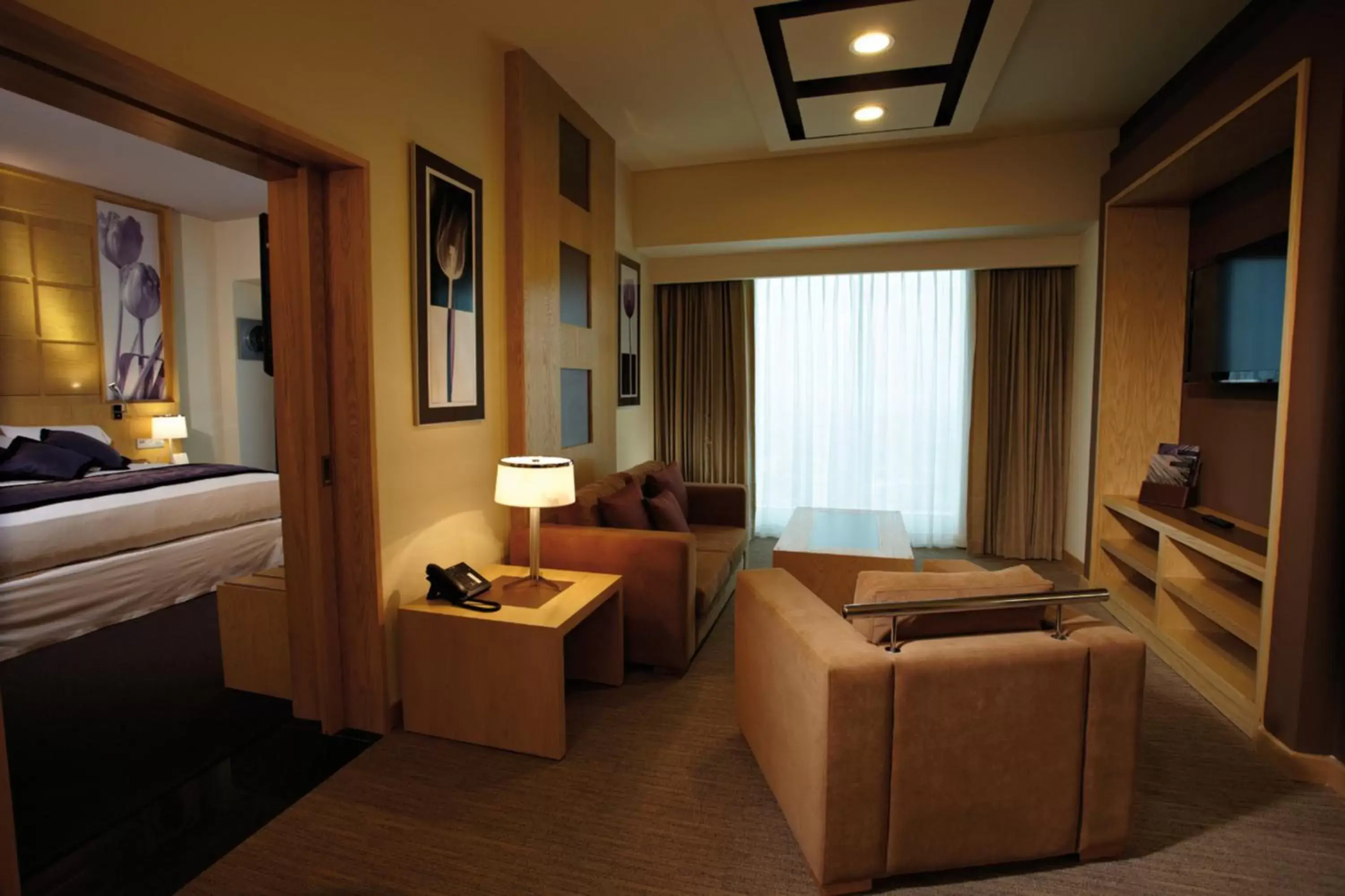 Suite (Crown Level Access)    in Riu Plaza Guadalajara