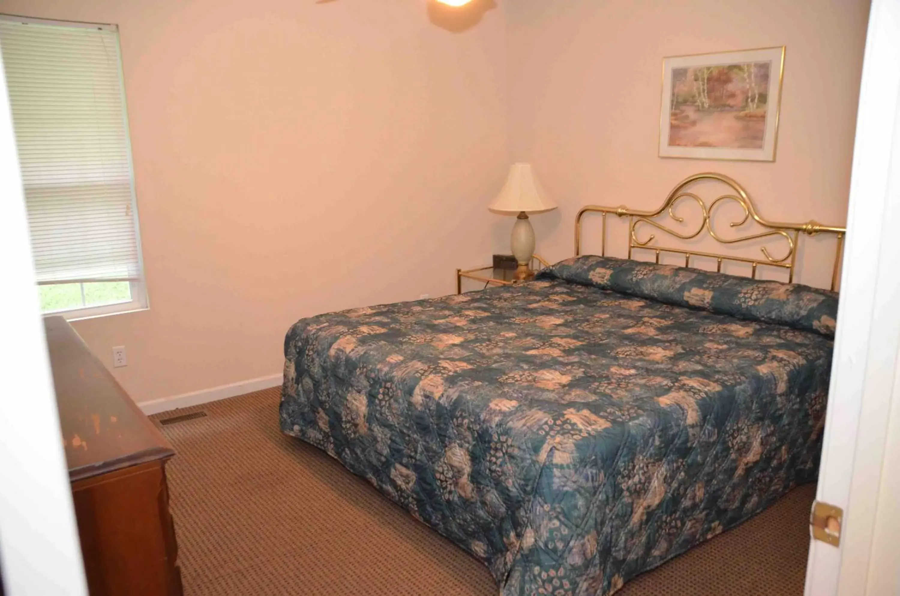 Four-Bedroom House in The Retreat at Center Hill Lake Four-Bedroom House in The Retreat at Center Hill Lake