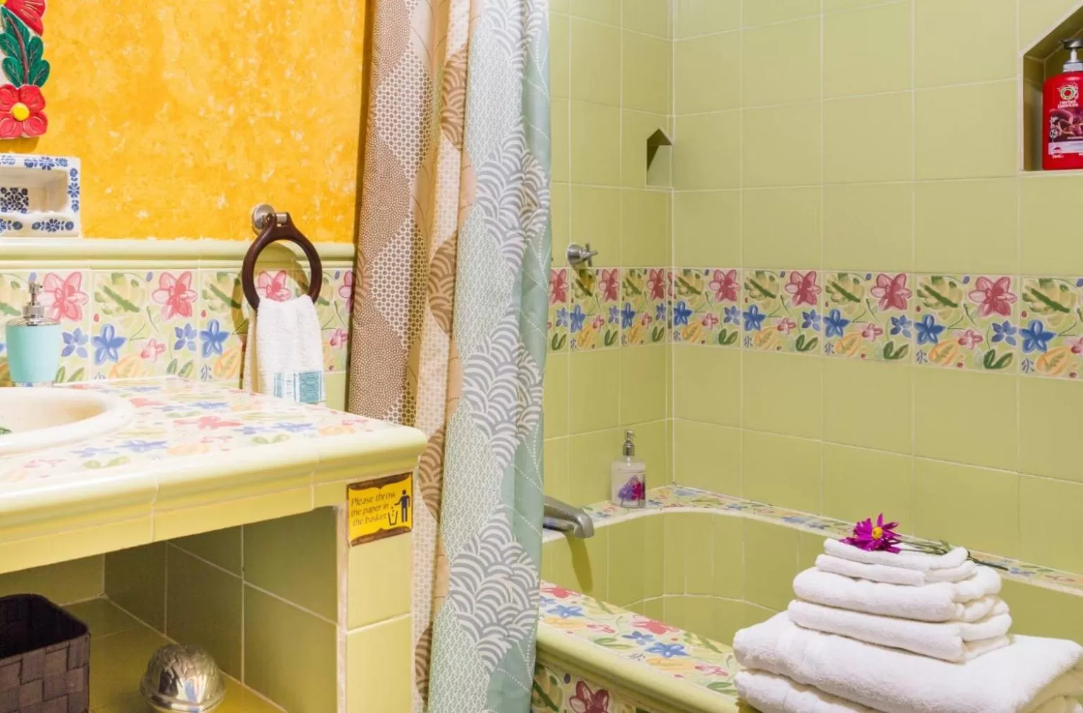 Bathroom in Hacienda Boutique B&B and Spa Solo Adultos