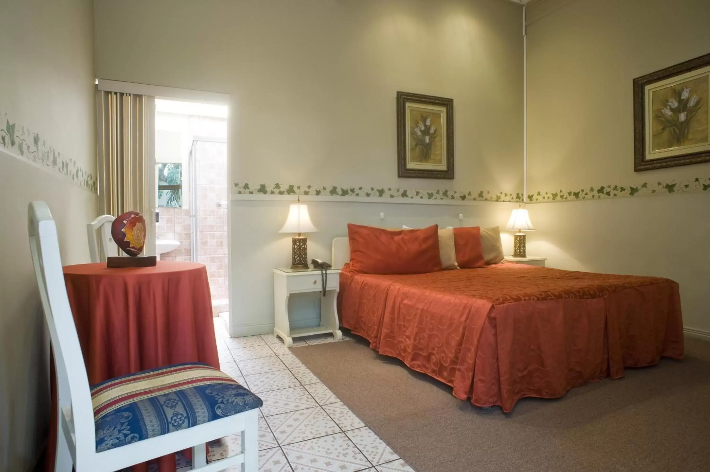 Bedroom, Bed in Hotel Aranjuez