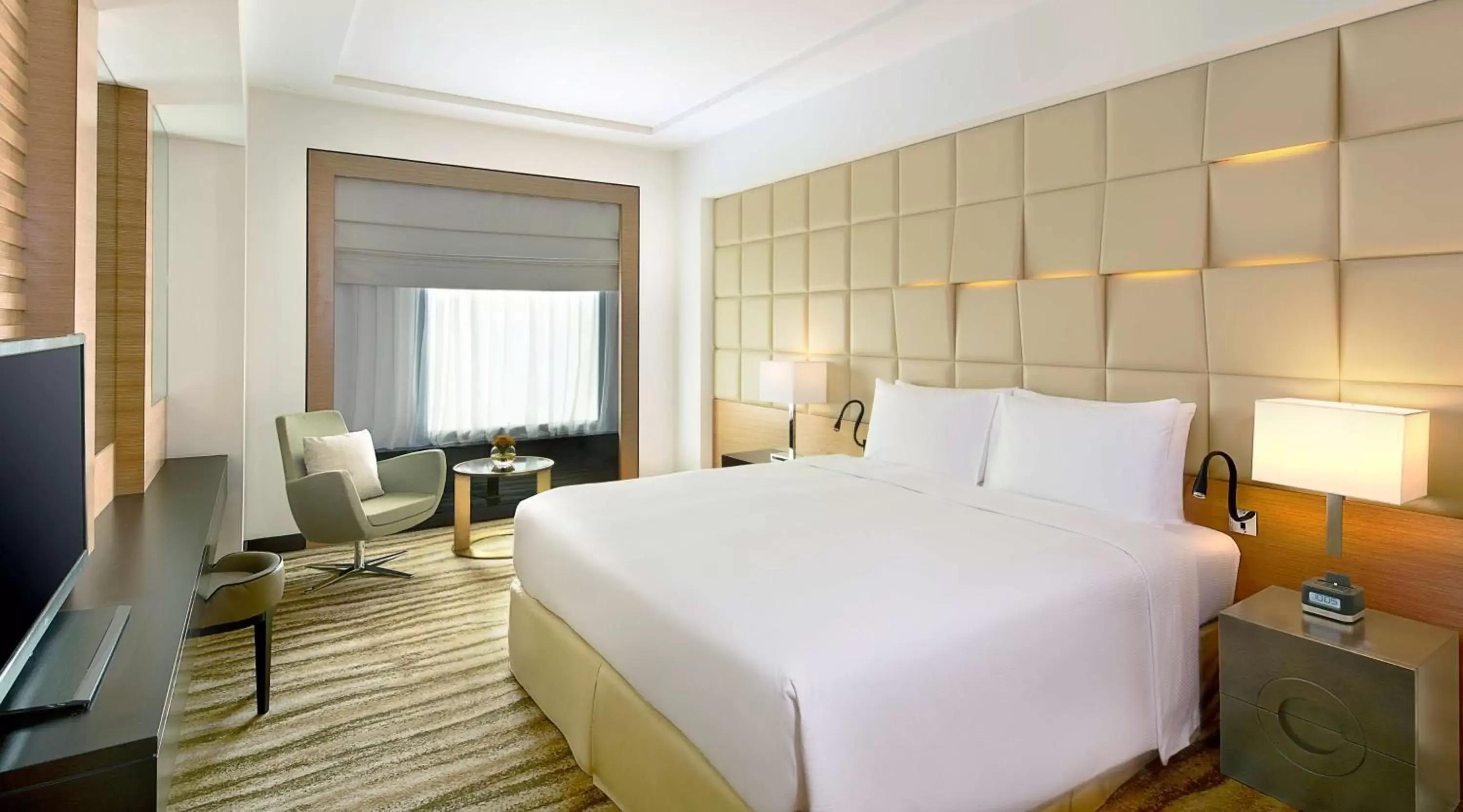 Bedroom, Bed in DoubleTree by Hilton Hotel Riyadh - Al Muroj Business Gate