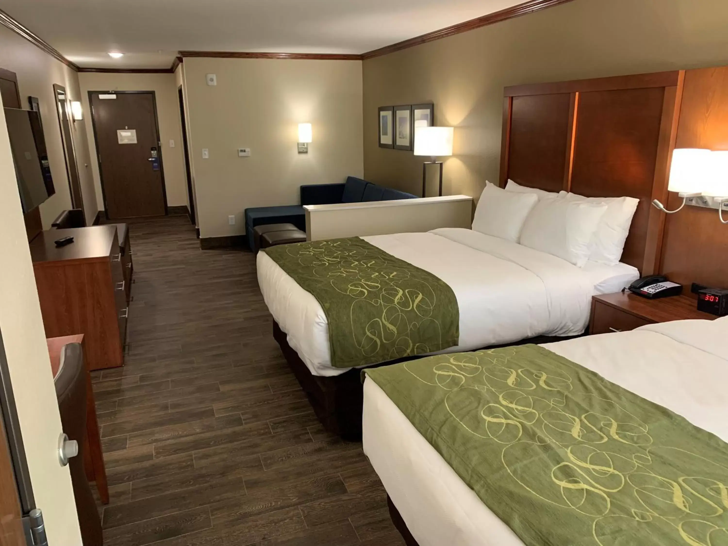 Bed in Comfort Suites West Monroe near Ike Hamilton Expo Center