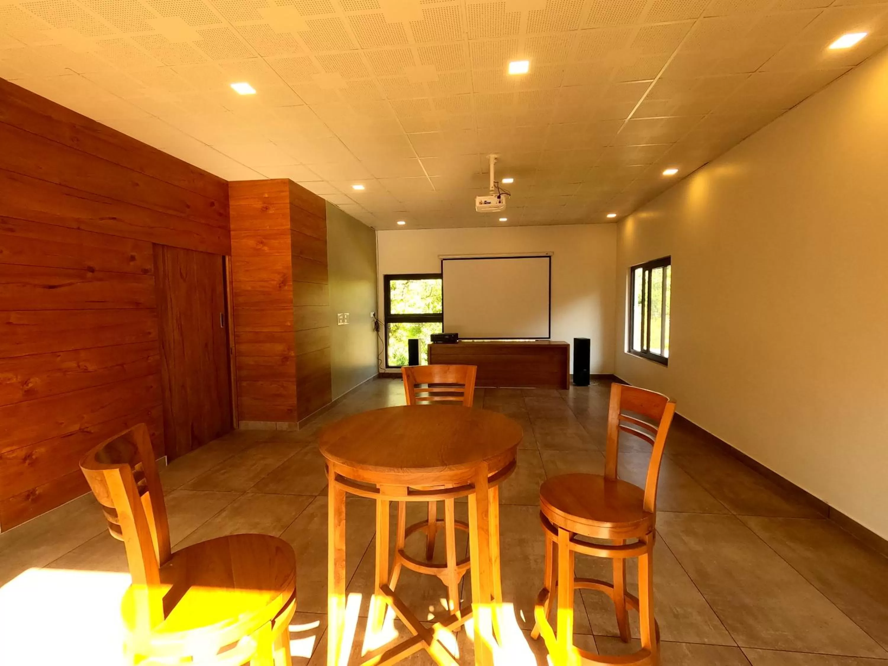 Coffee/tea facilities in The Wild Trails Clarks Exotica , Munnar