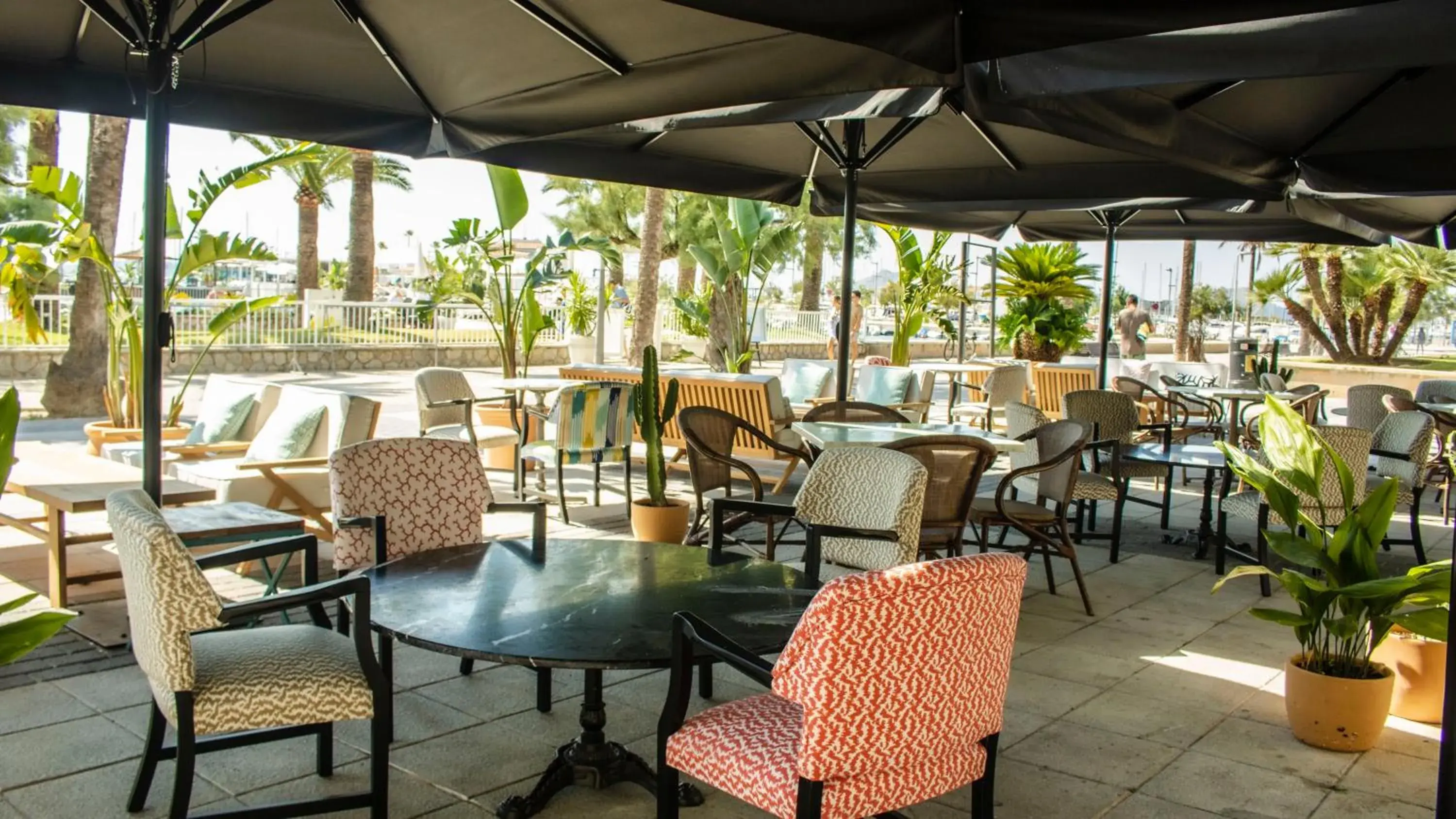 Property building in Hoposa Daina- Adults Only Property building in Hoposa Daina- Adults Only