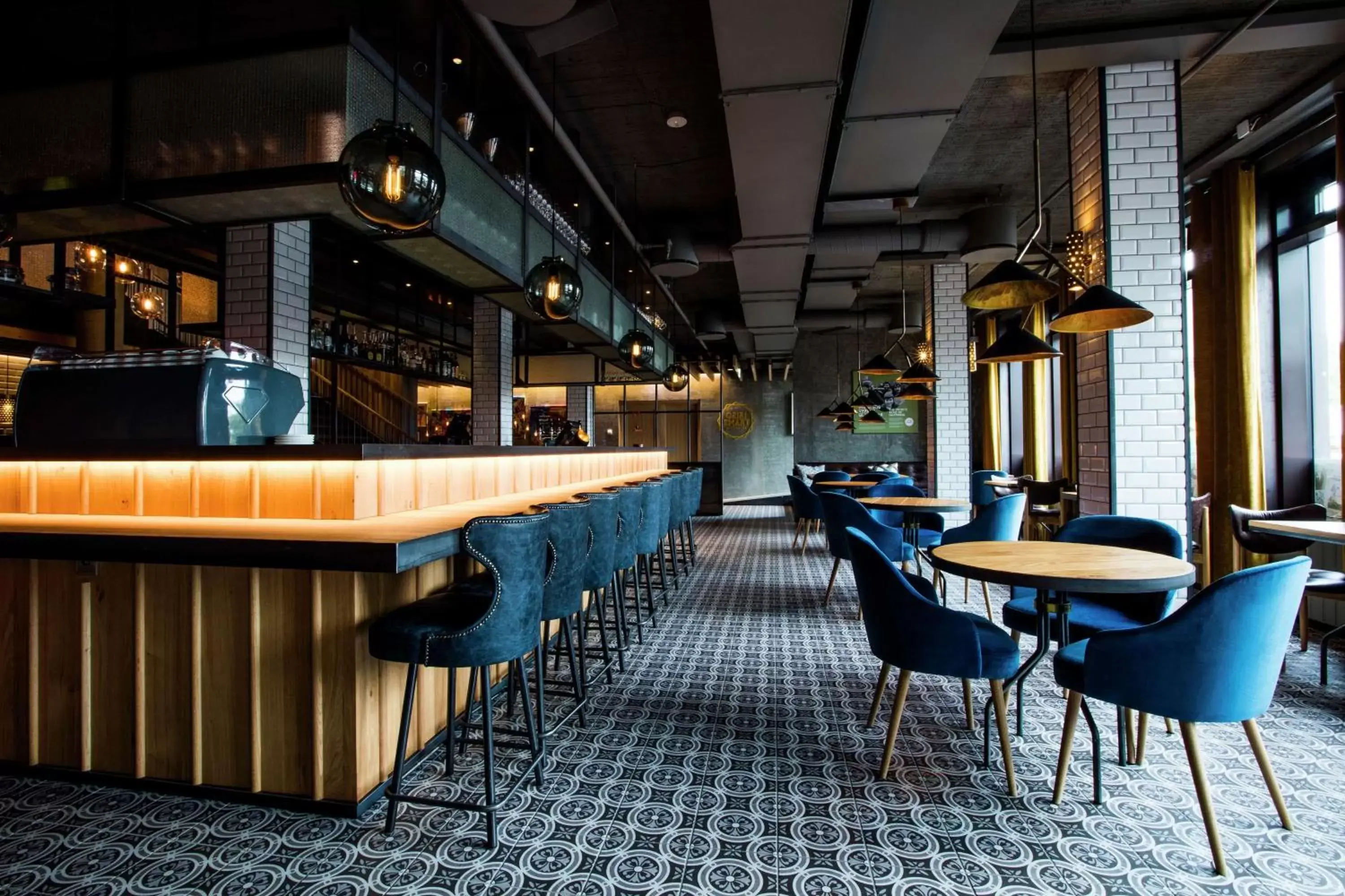 Dining area, Lounge/Bar in Canopy by Hilton Reykjavik City Centre