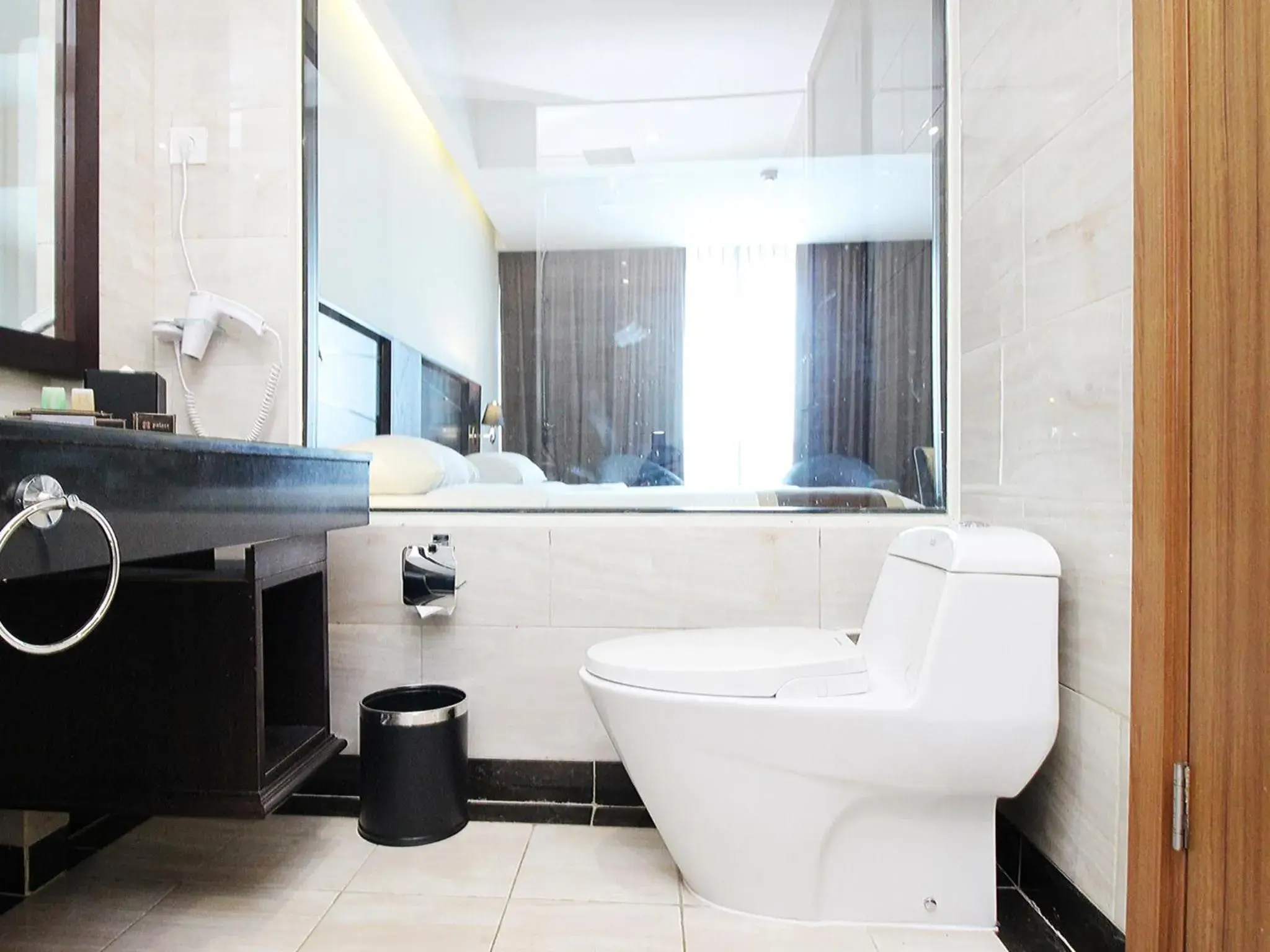 Bathroom in Java Palace Hotel