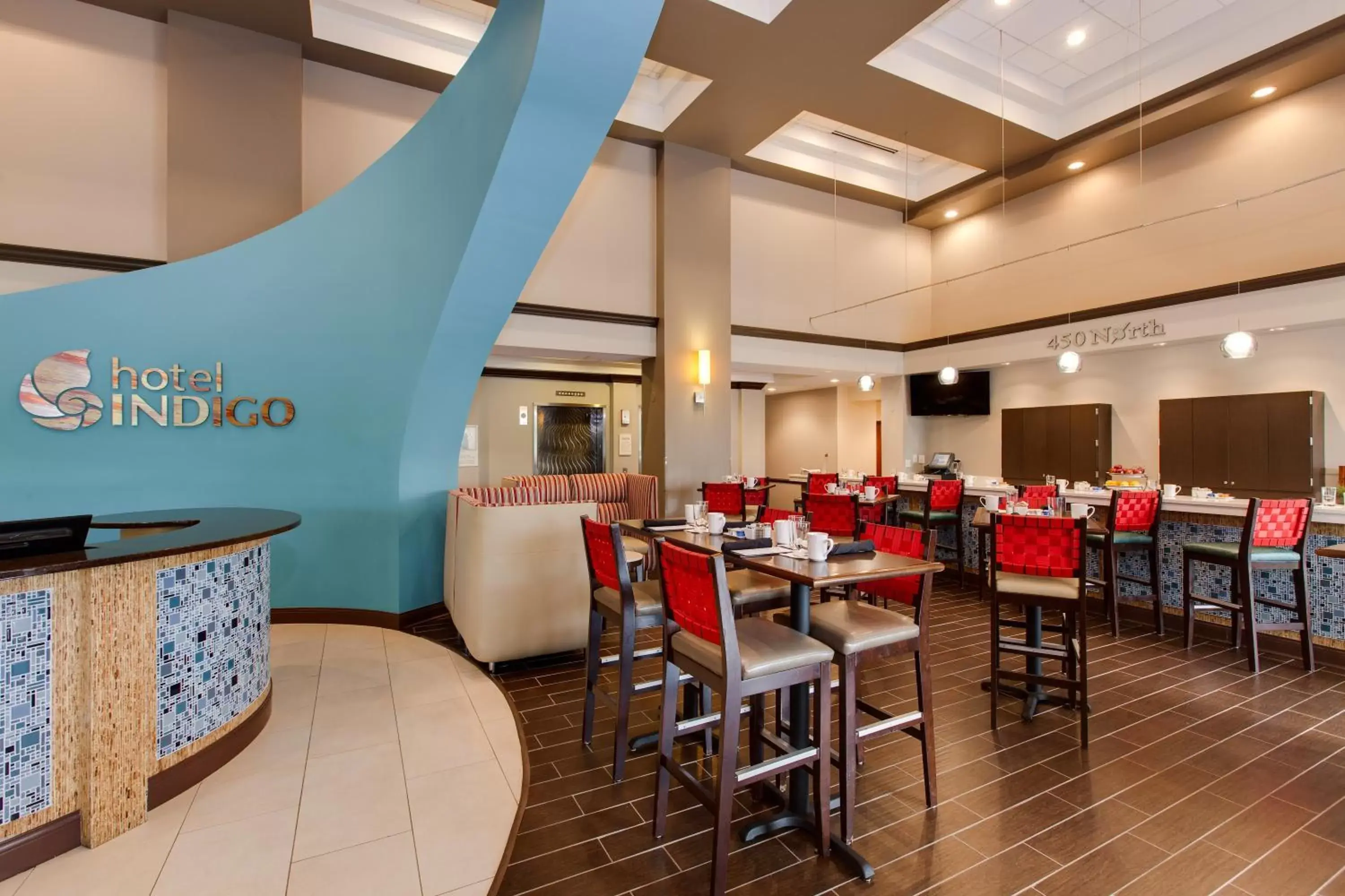 Property building, Restaurant/Places to Eat in Hotel Indigo Chicago - Vernon Hills, an IHG Hotel