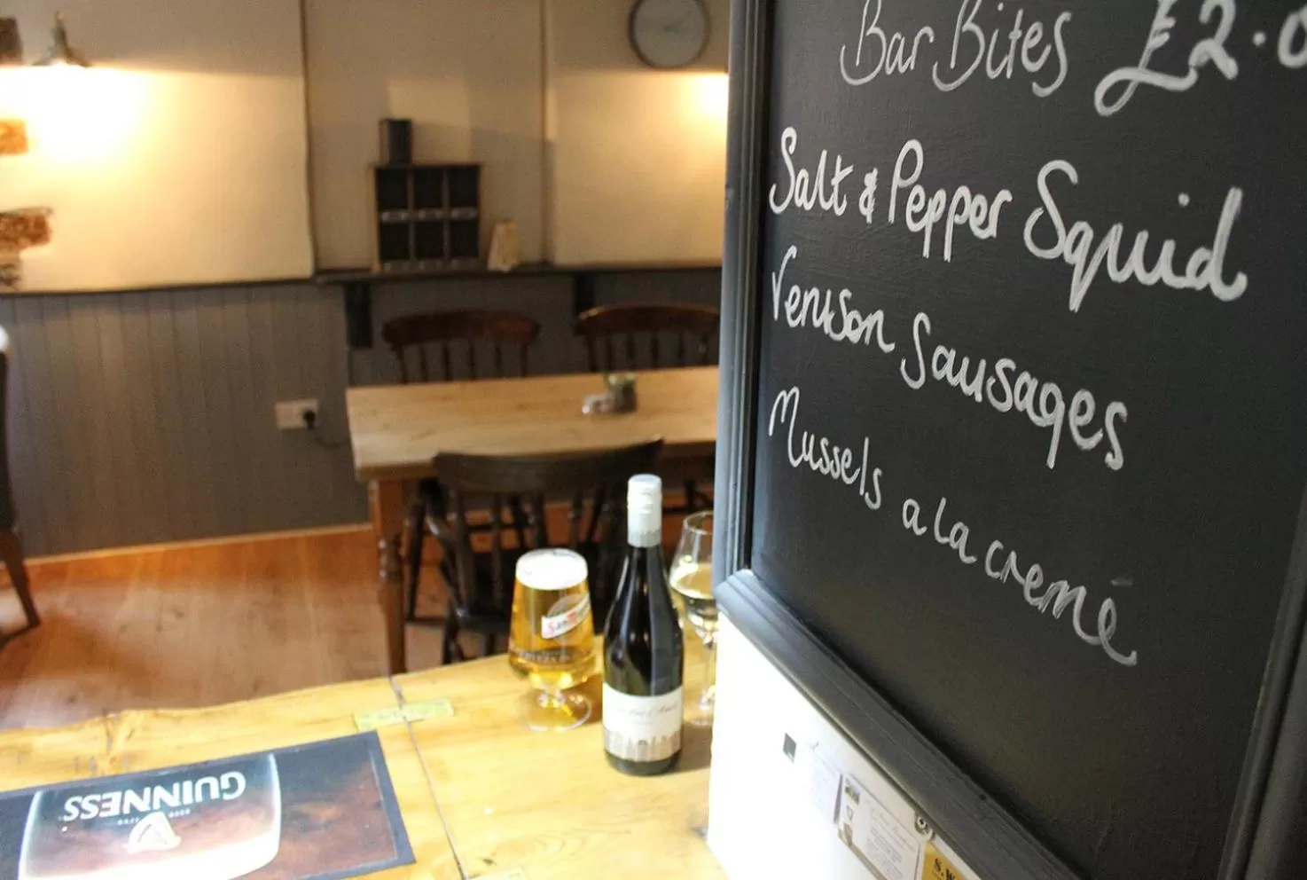 Lounge or bar in The Hatch Inn