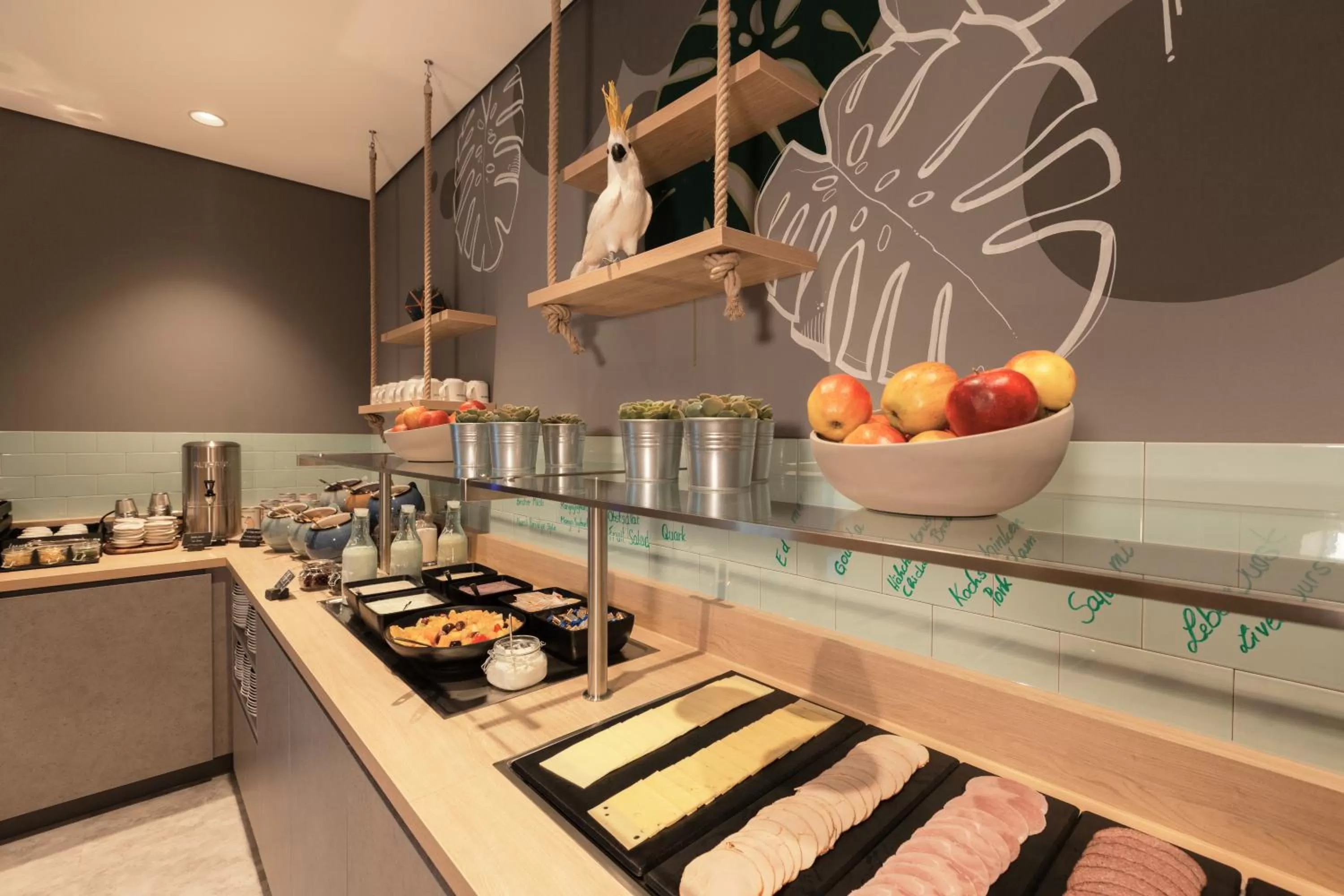 Food and drinks in Holiday Inn - the niu, Crusoe Bremen Airport by IHG