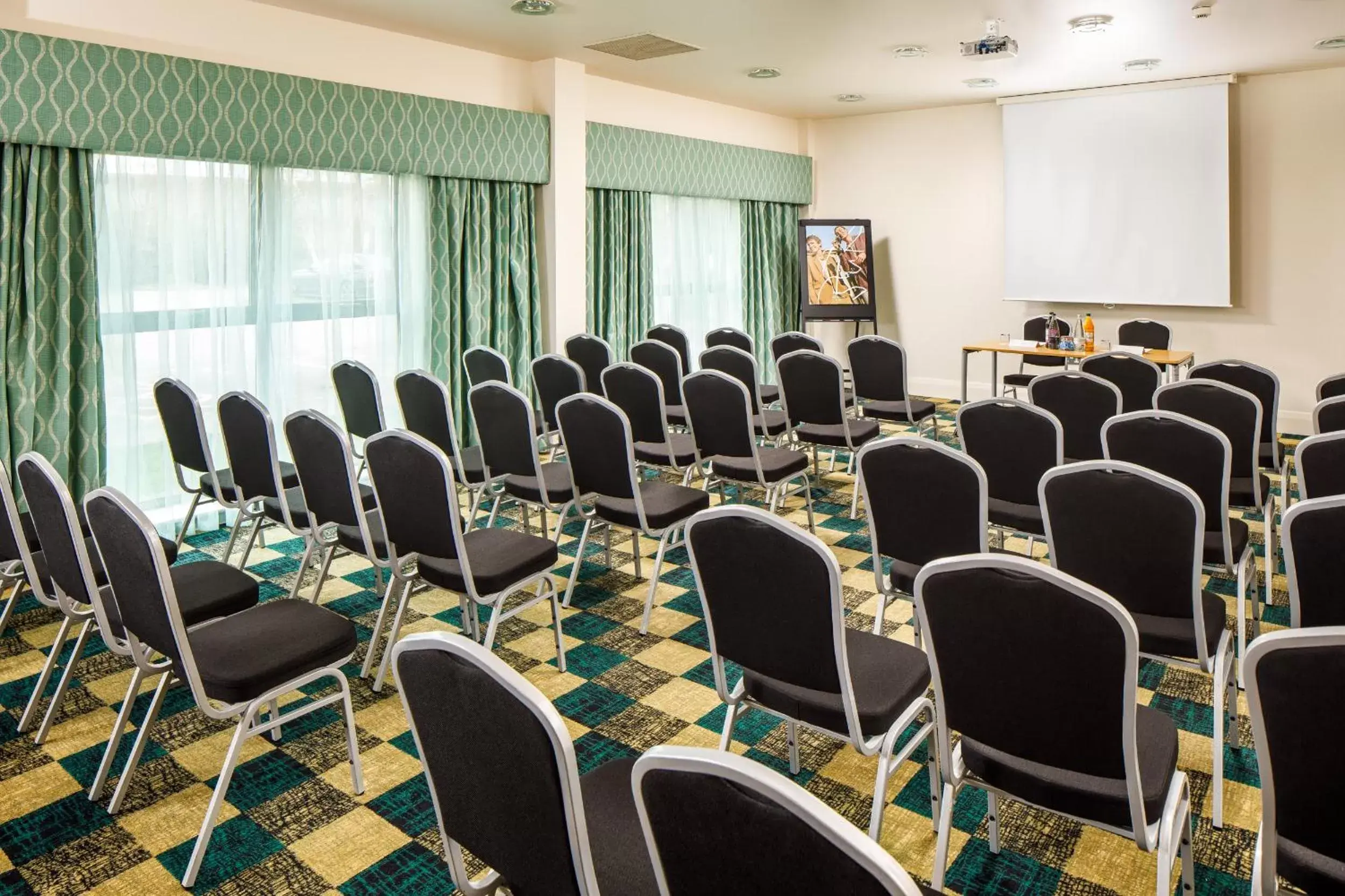 Business facilities in Mercure Sheffield Parkway