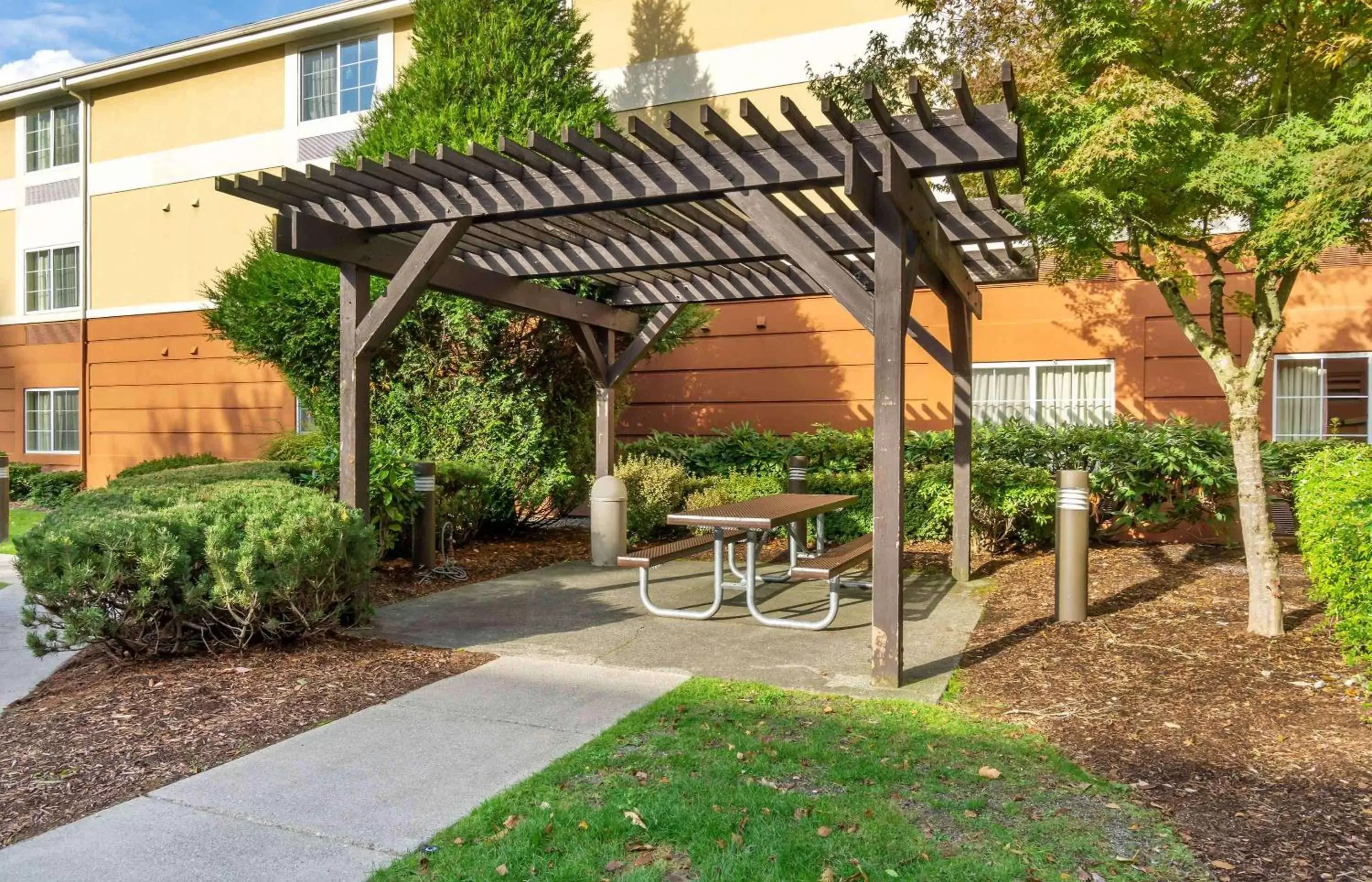 Property building in Extended Stay America Suites - Seattle - Bothell - Canyon Park