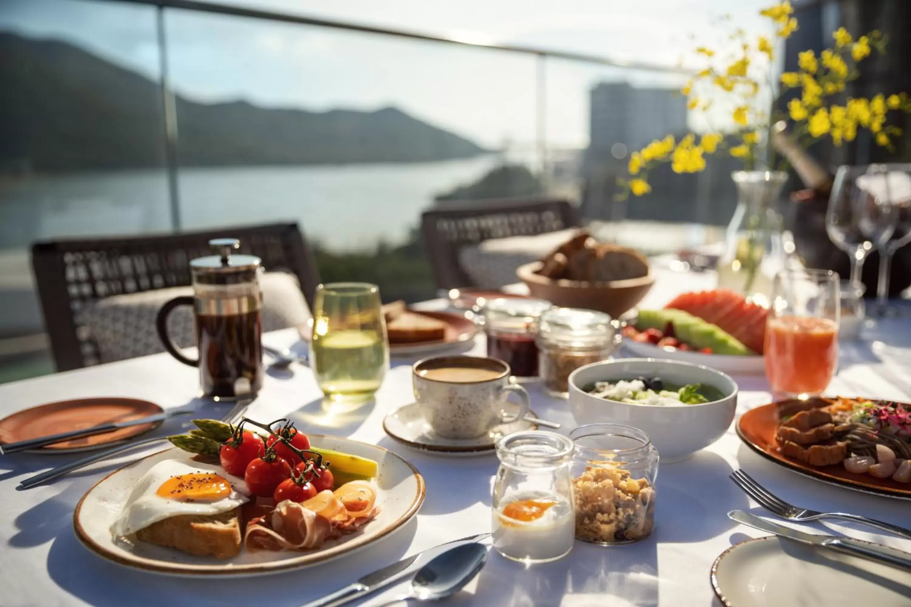 Breakfast in The Silveri Hong Kong - MGallery