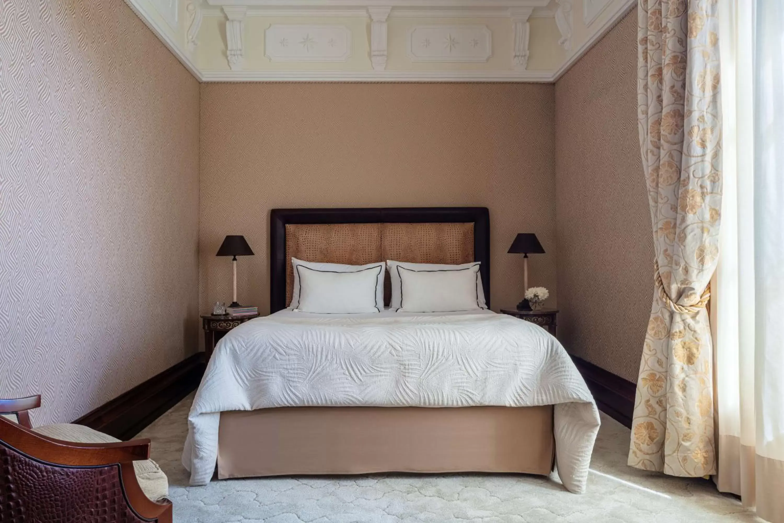 Bedroom, Bed in Anantara Palazzo Naiadi Rome Hotel - A Leading Hotel of the World