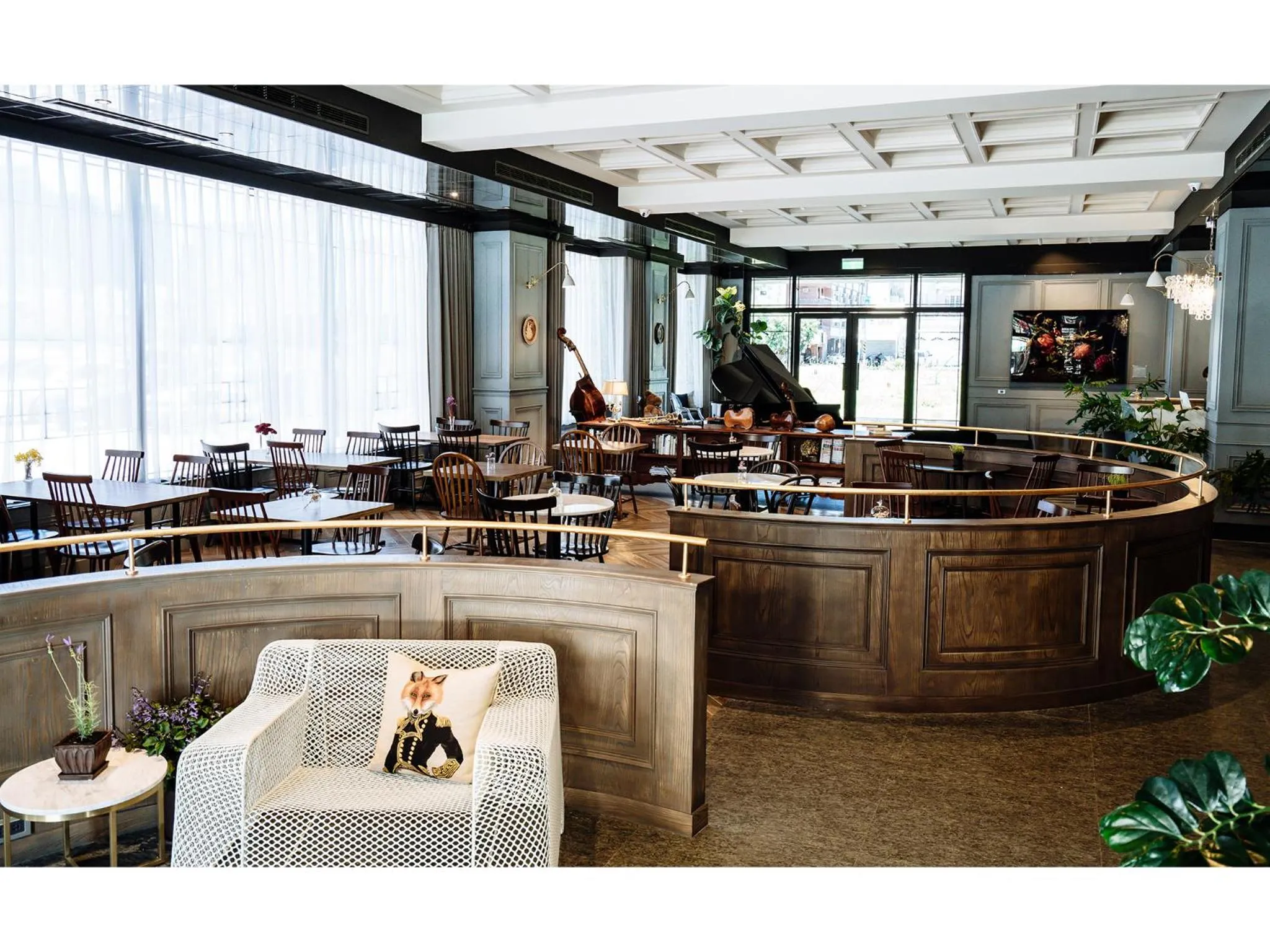 Restaurant/places to eat in Hôtel de Ľeau