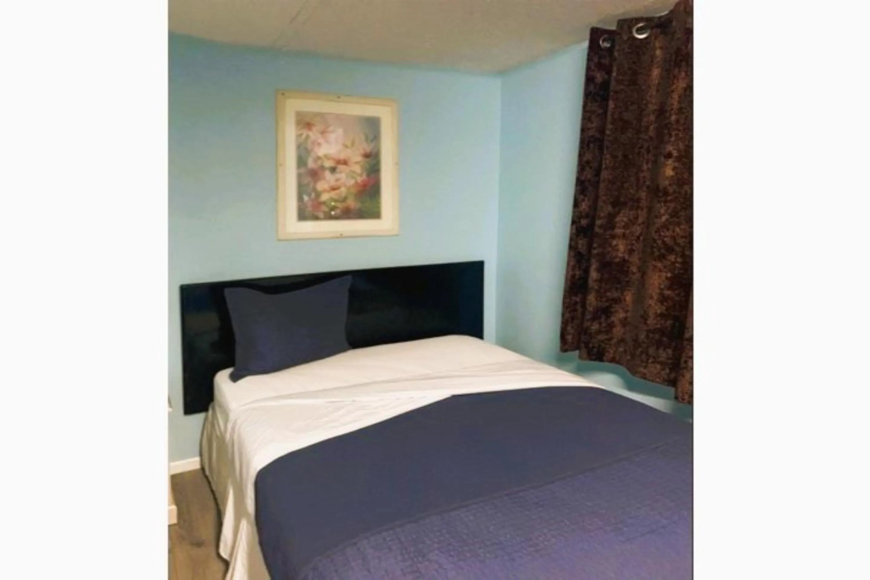 Room with two Double Beds in Crepe Myrtle by OYO