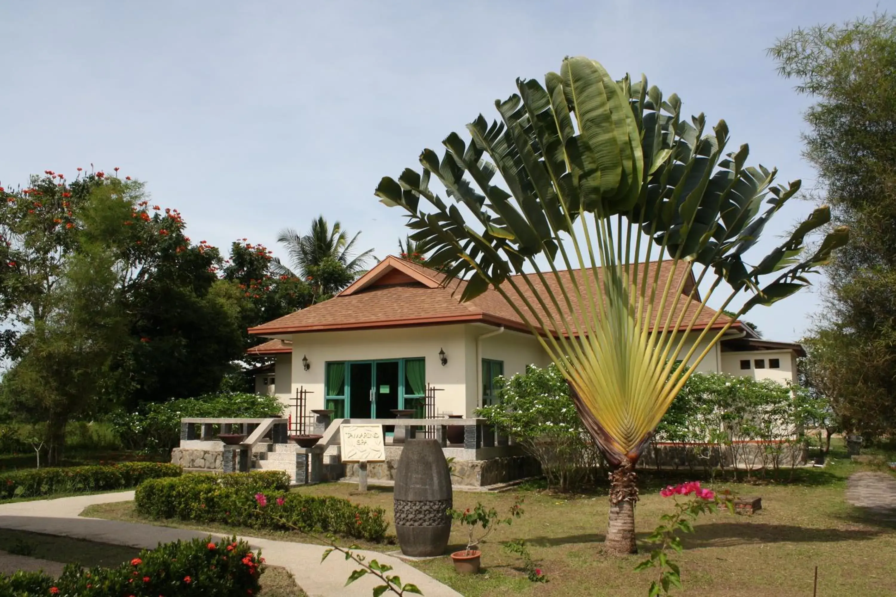 Facade/entrance, Property Building in Beringgis Beach Resort & Spa