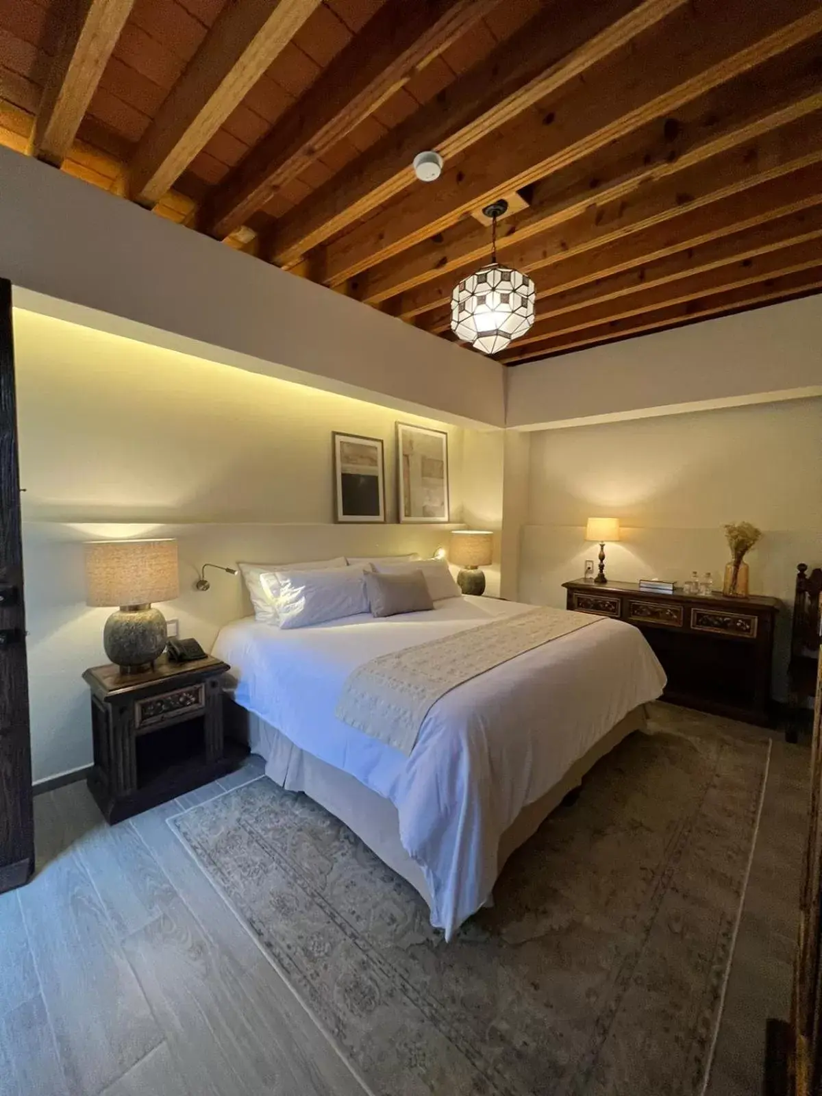 Photo of the whole room, Bed in HOTEL BOUTIQUE CASA CRISTINA