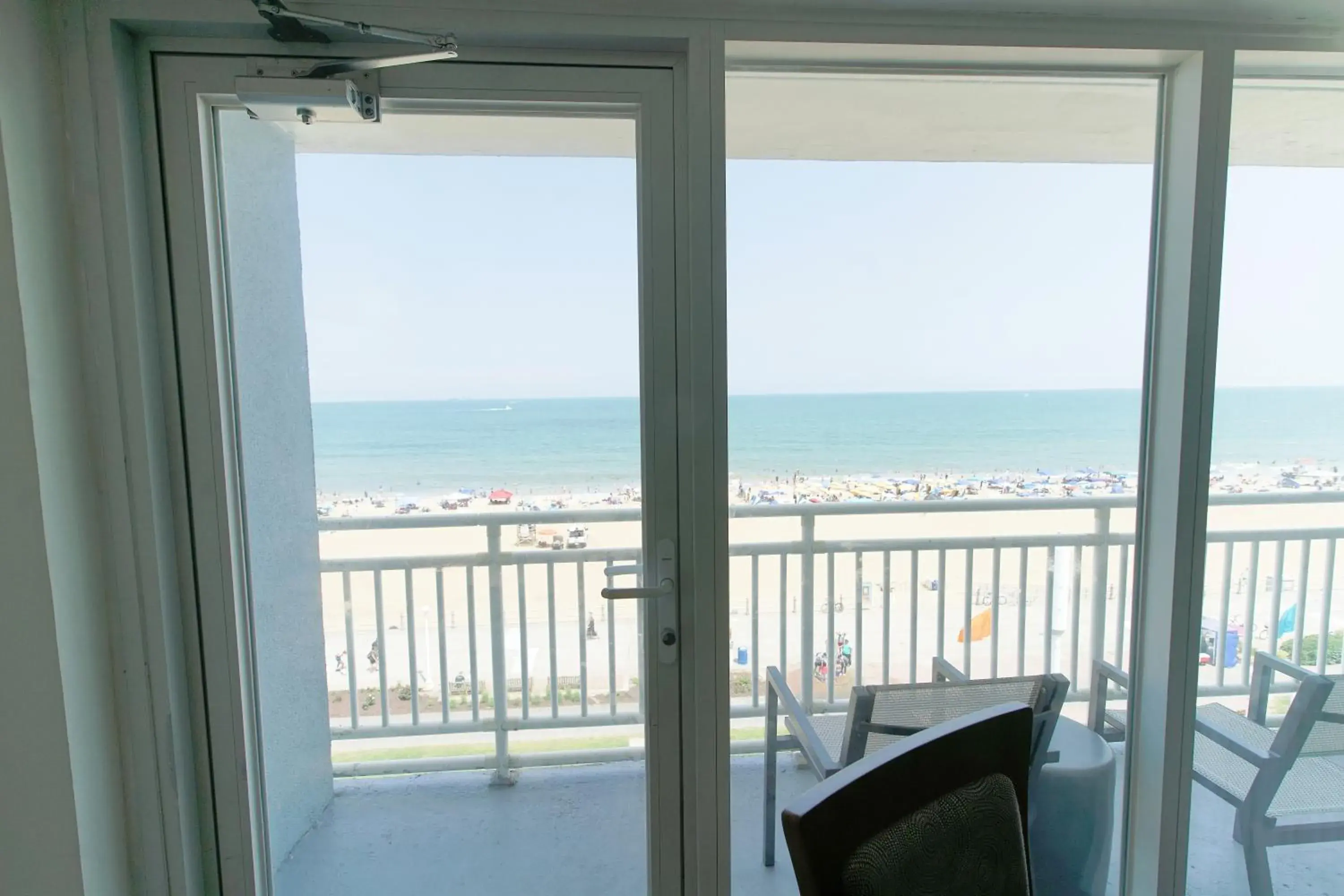 Balcony/Terrace, Sea View in Marjac Suites Virginia Beach Oceanfront
