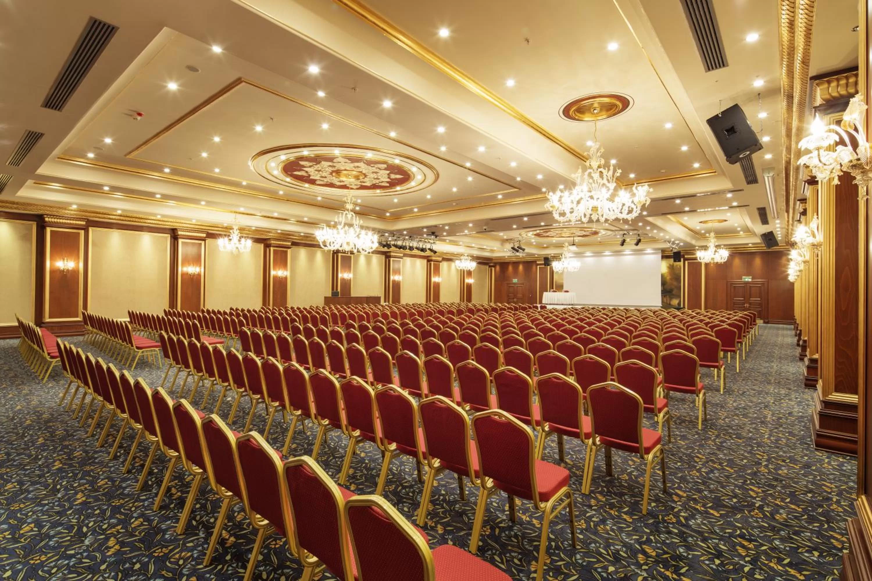 Business facilities in Royal Teos Thermal Resort Clinic & Spa - Halal Hotel