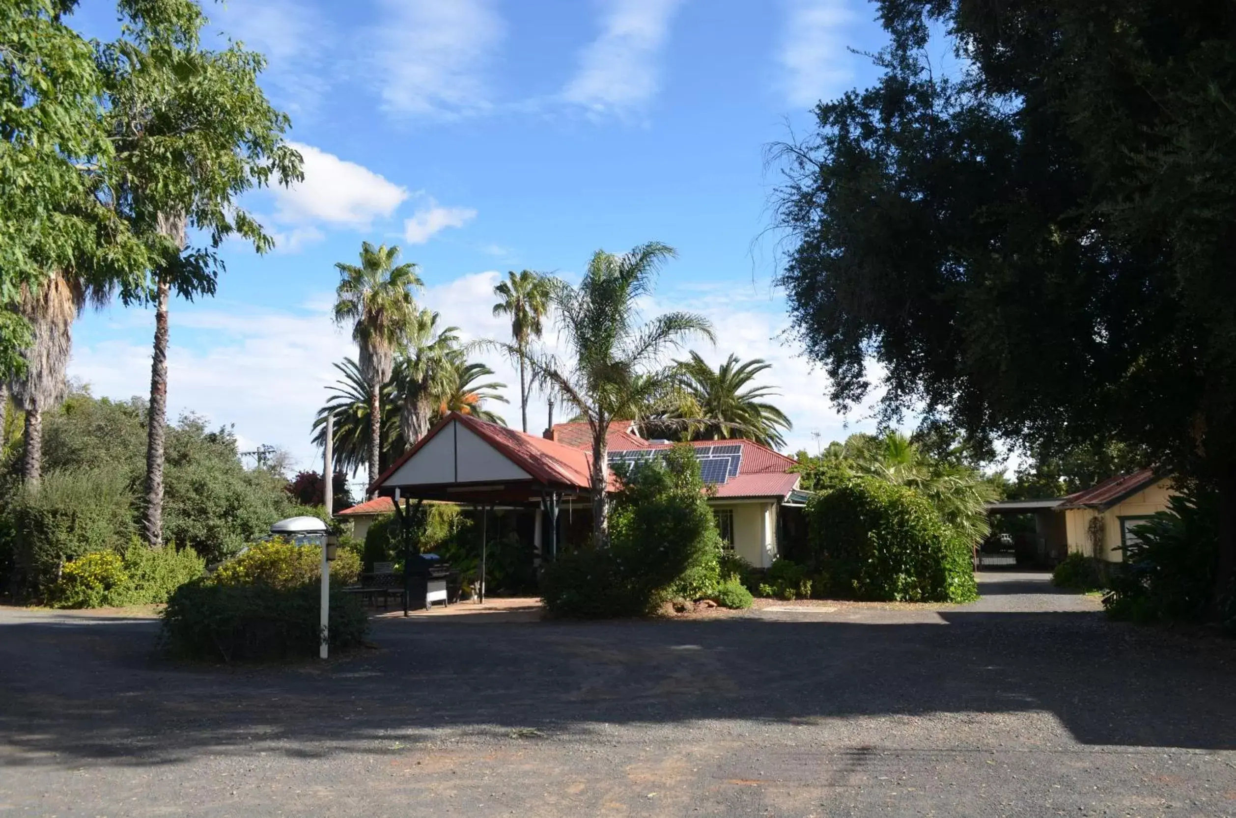 Property Building in Bungalow Motel