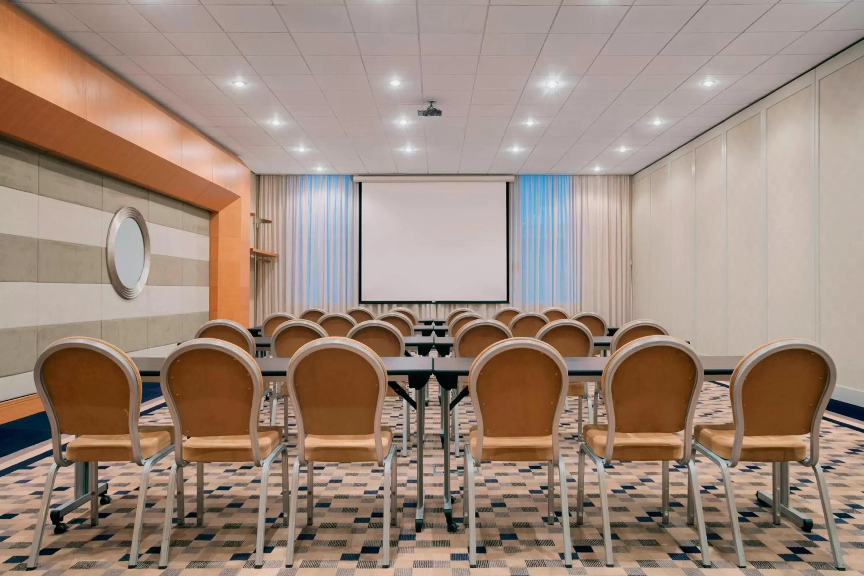 Meeting/conference room in Sheraton Brussels Airport Hotel