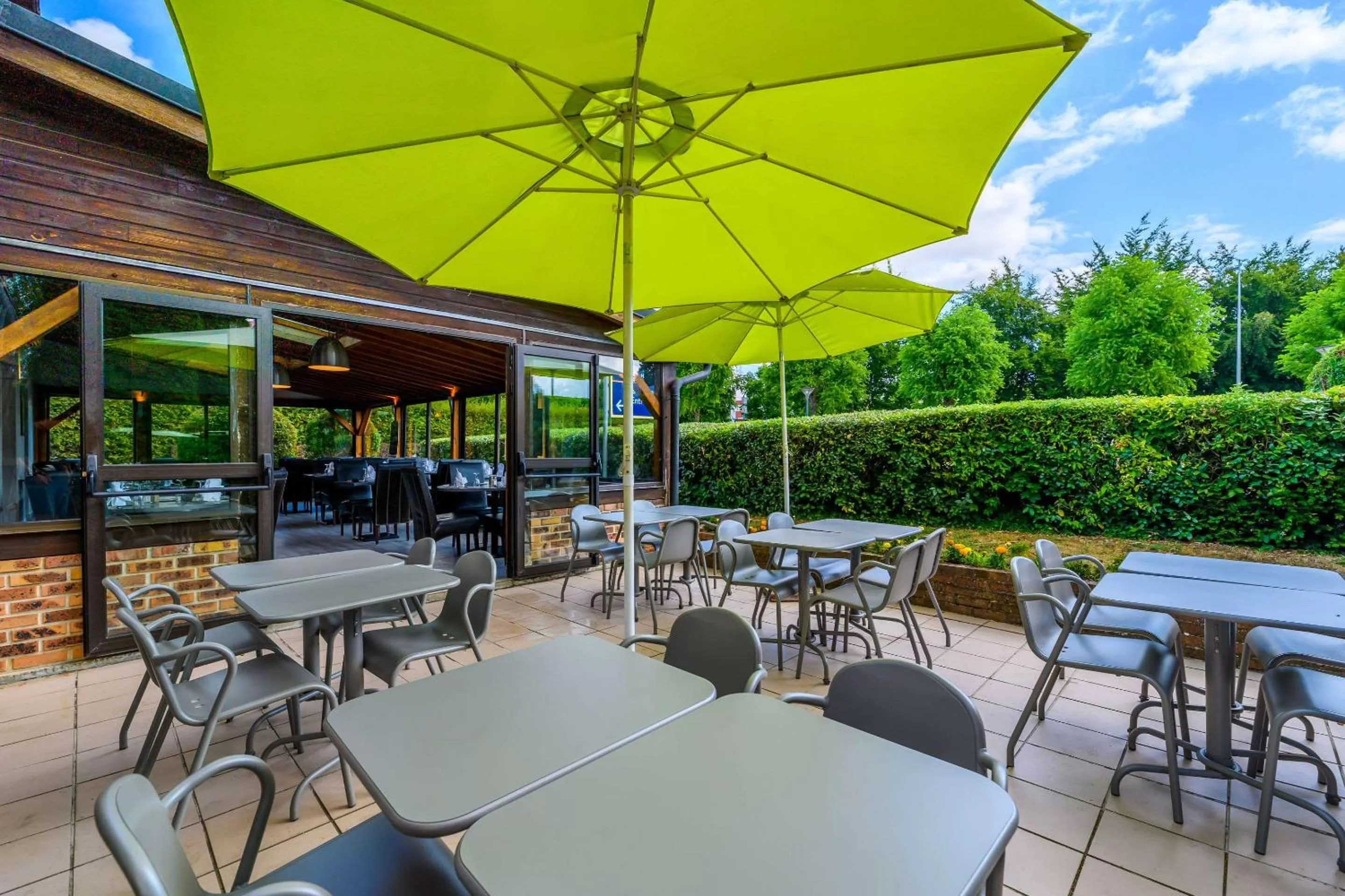 Restaurant/places to eat in Comfort Hotel Evreux